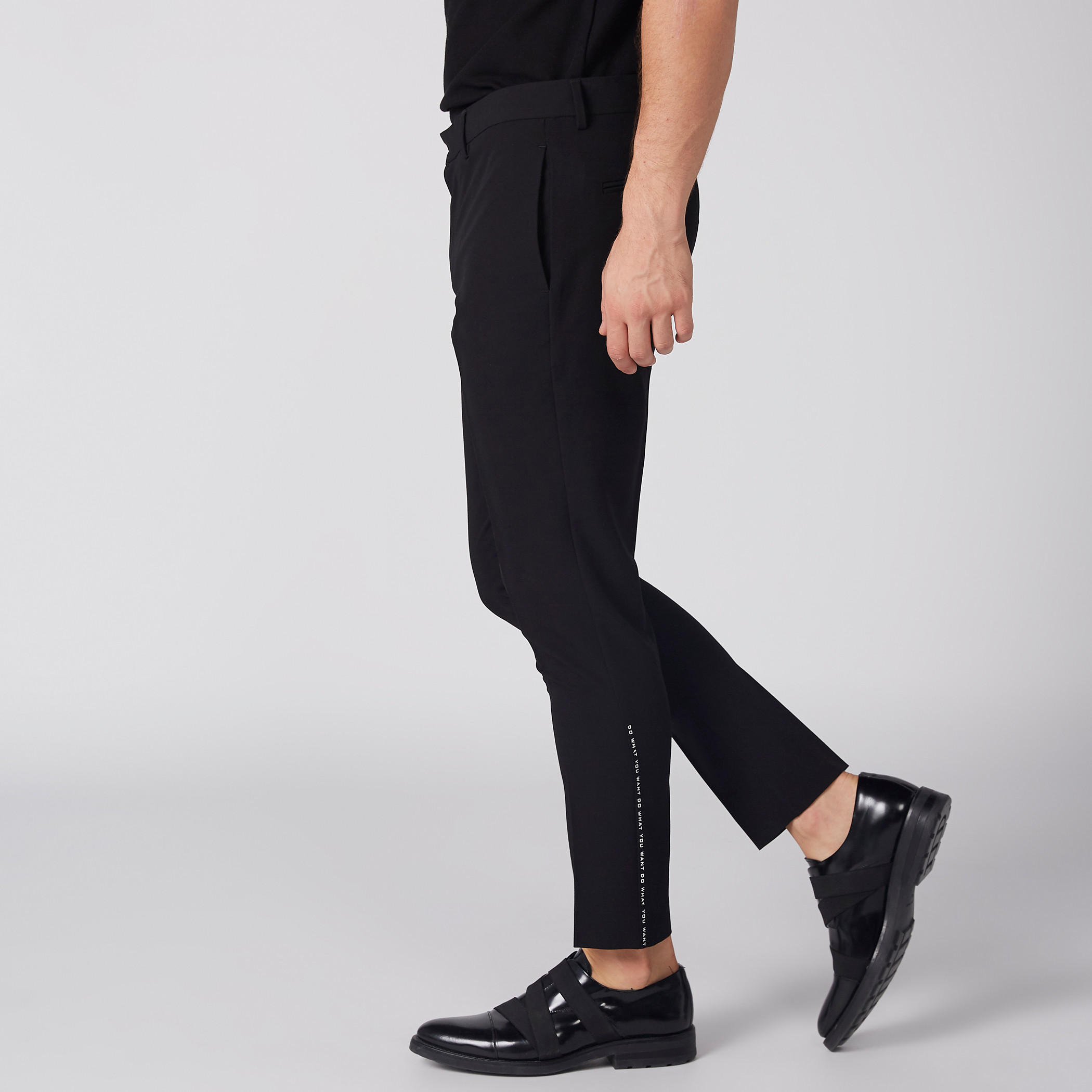 بنطال طويل مزيّن بجيب-men-clothing-bottoms-trousersandchinos-trousers-image-2