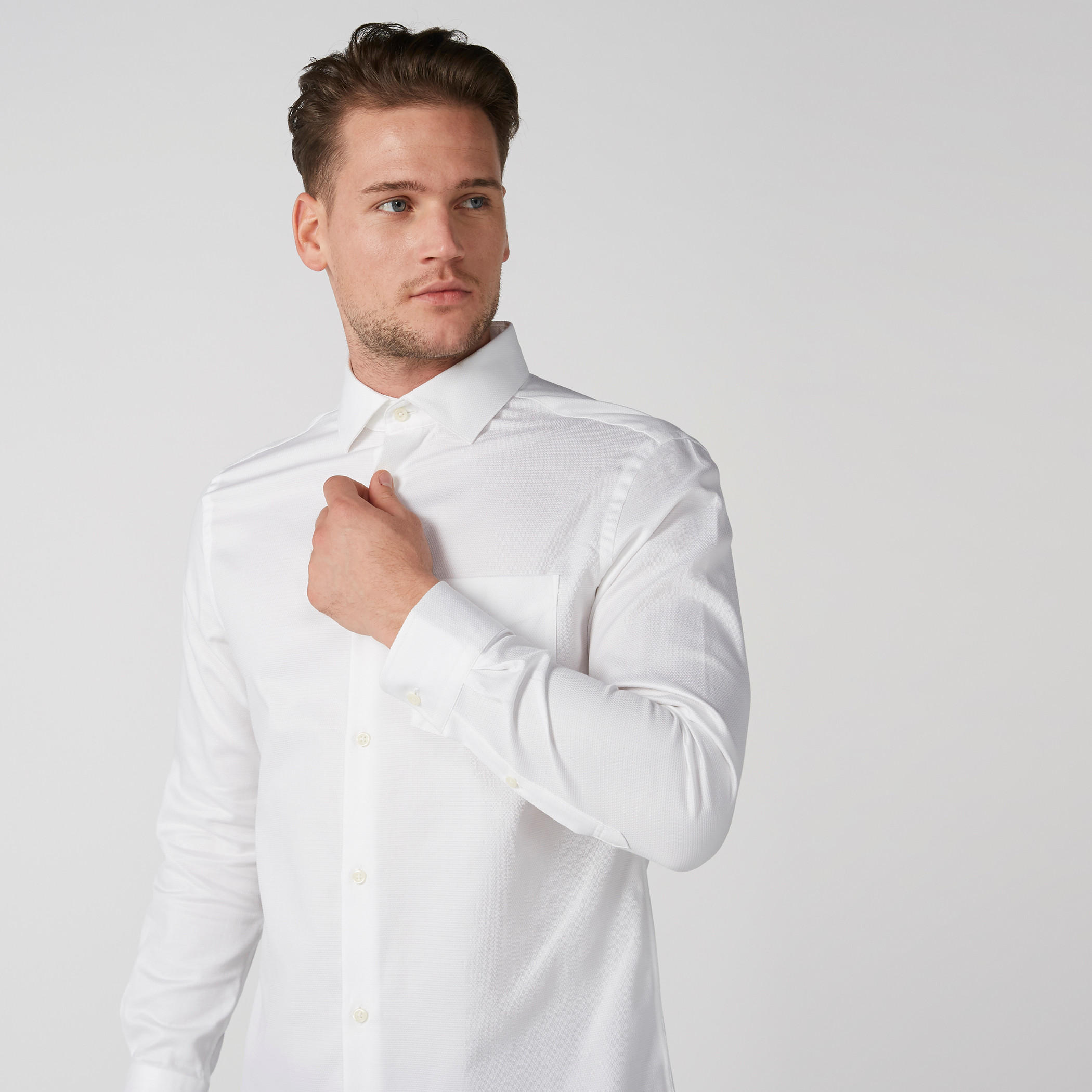 قميص بأكمام طويلة وأزرار وجيب على الصدر-men-clothing-shirts-image-1