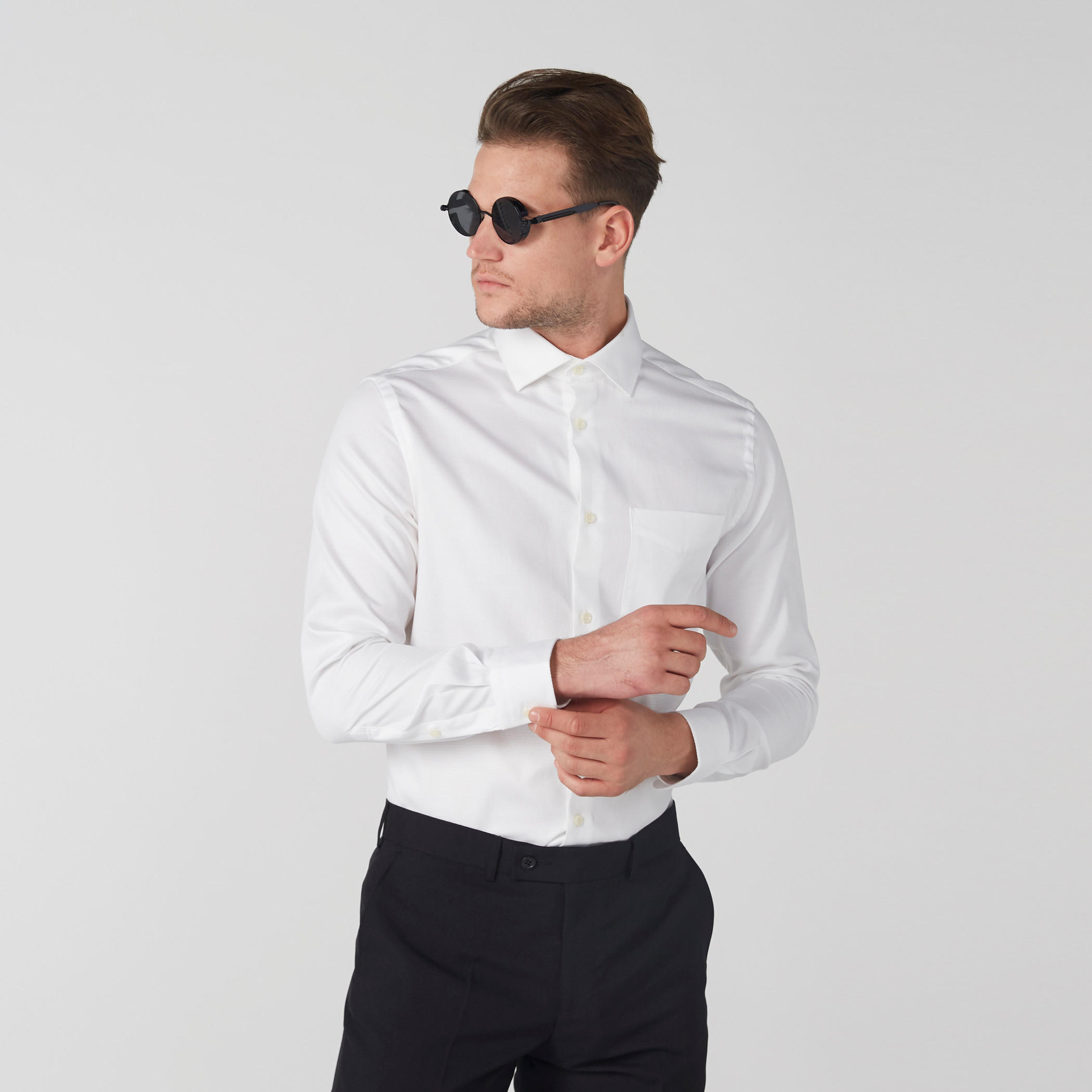 قميص بأكمام طويلة وأزرار وجيب على الصدر-men-clothing-shirts-image-3