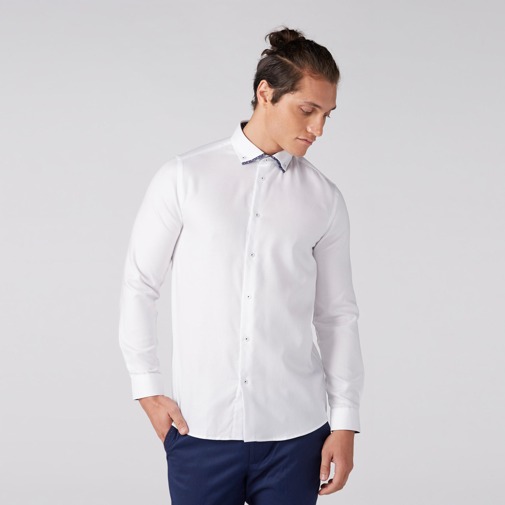 قميص بياقة مزدوجة وأكمام طويلة وأزرار-men-clothing-shirts-image-1