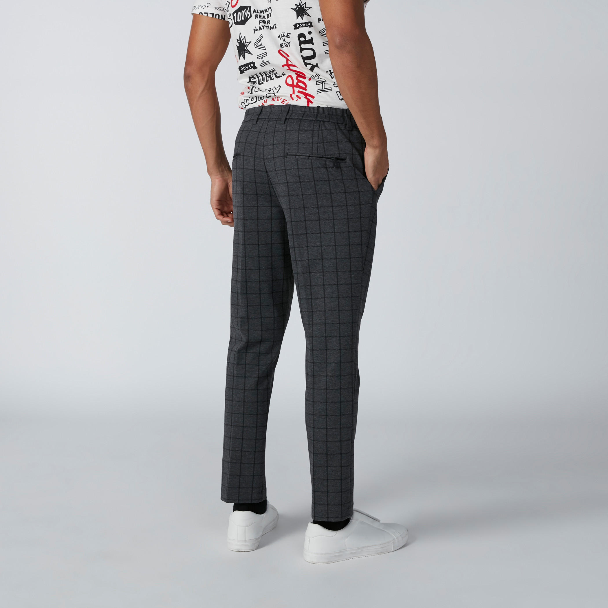 بنطال كاروهات بجيوب وخصر متوسط الارتفاع-men-clothing-bottoms-trousersandchinos-trousers-image-2