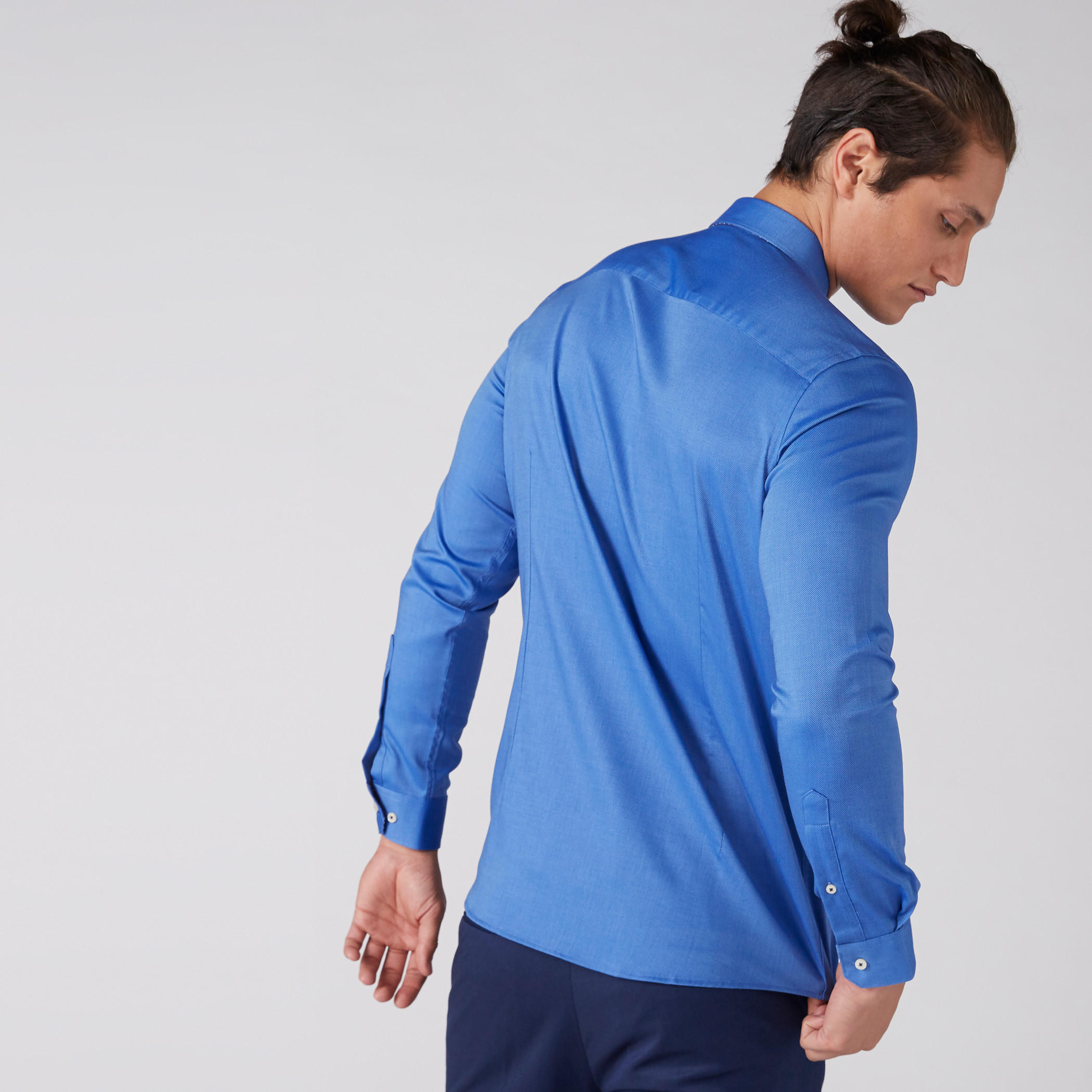 قميص بياقة مزدوجة وأكمام طويلة وأزرار-men-clothing-shirts-image-2