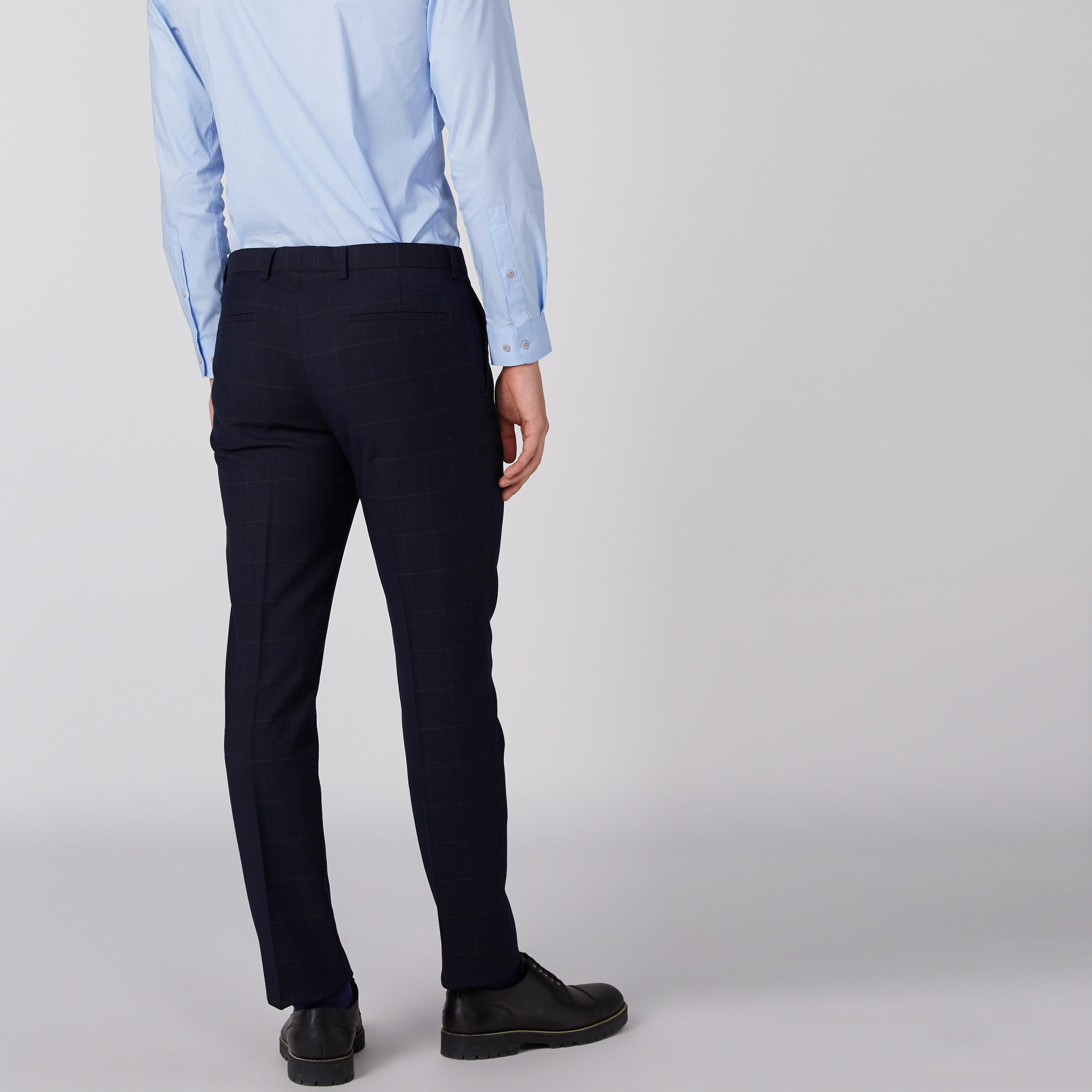 بنطال كاروهات طويل بزر إغلاق وجيوب-men-clothing-bottoms-trousersandchinos-trousers-image-4