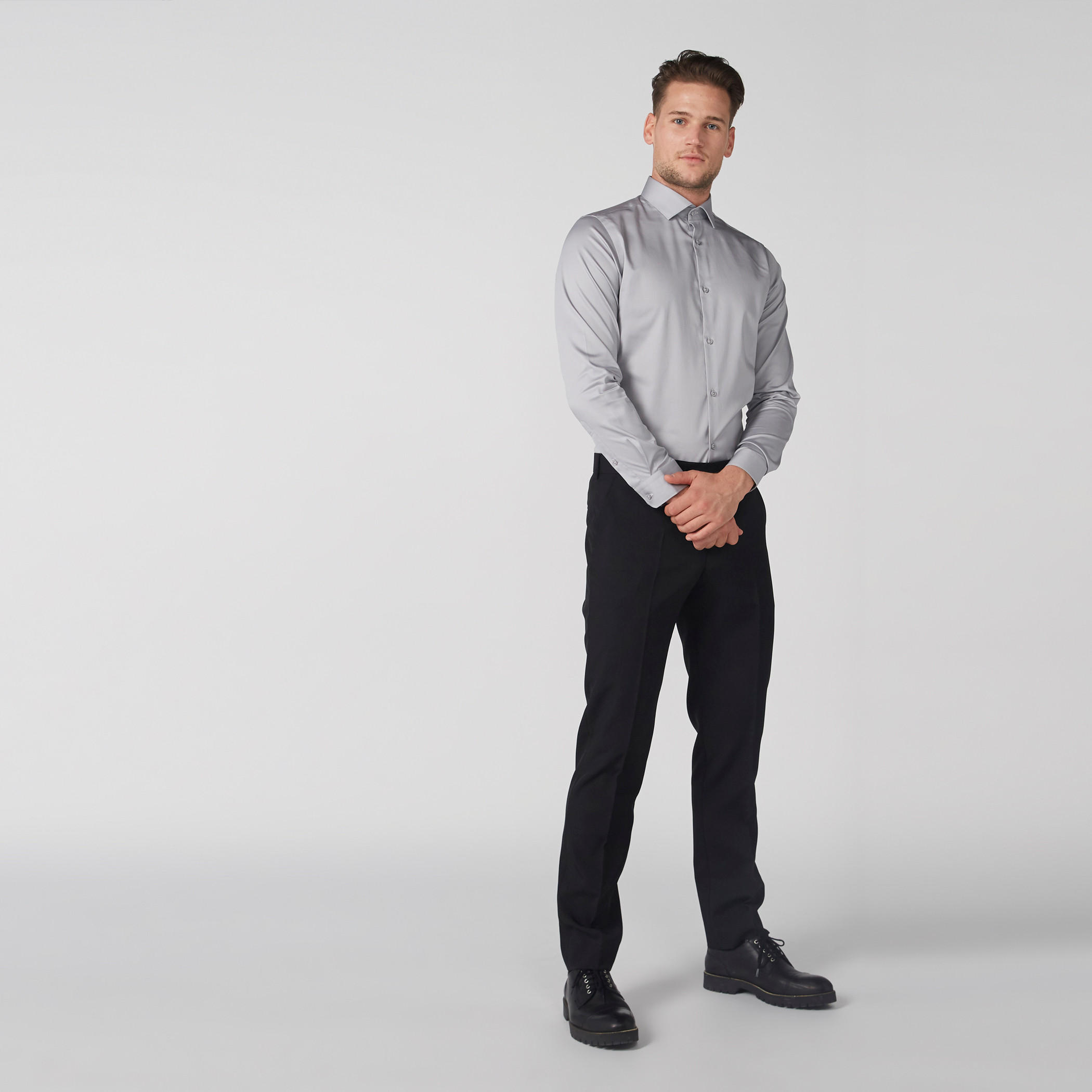 بنطال طويل بأزرار وتفاصيل جيوب-men-clothing-bottoms-trousersandchinos-trousers-image-2