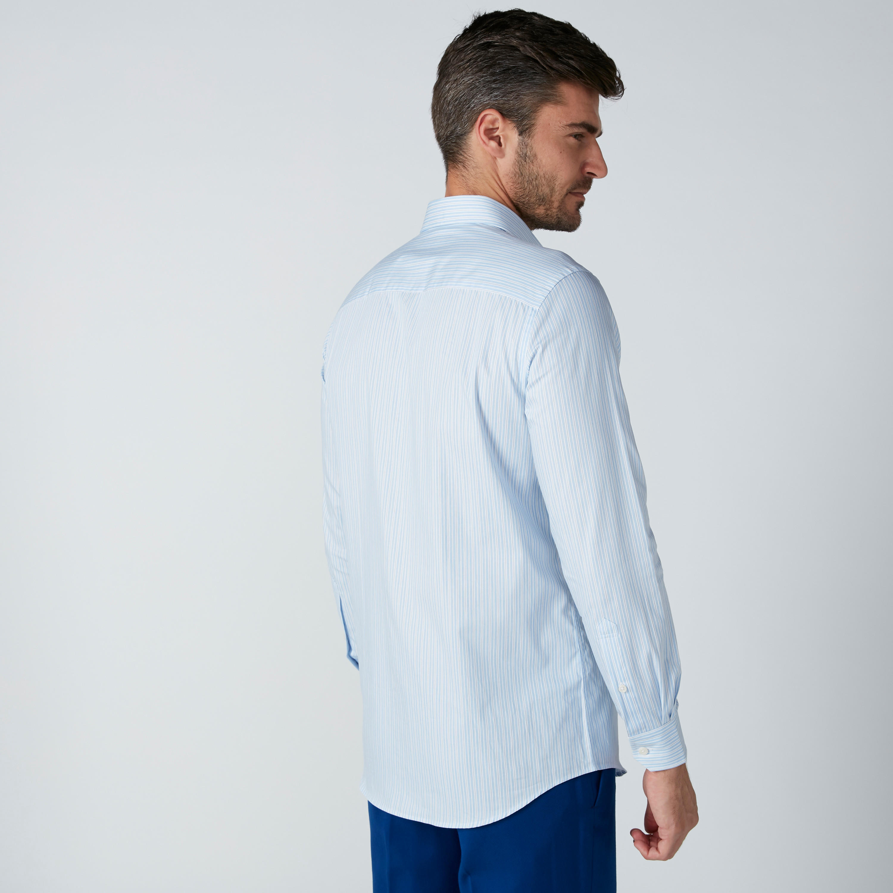 قميص مقلّم بأكمام طويلة وجيوب-men-clothing-shirts-image-1
