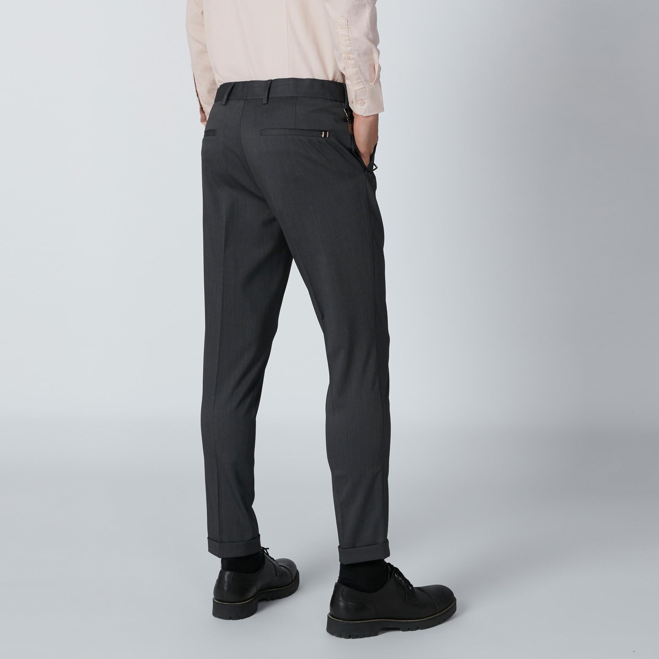 بنطال سليم فيت بجيوب-men-clothing-bottoms-trousersandchinos-trousers-image-1