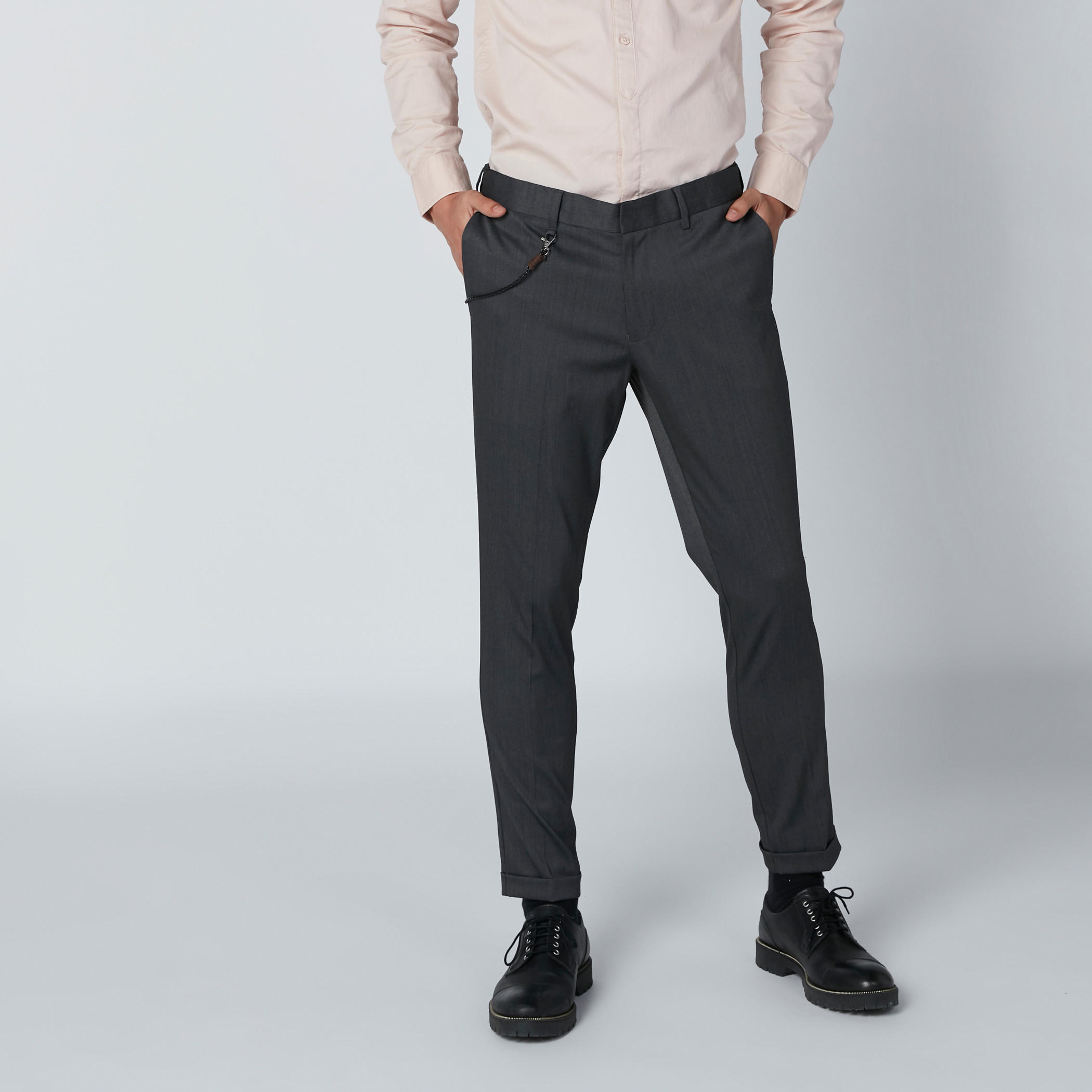 بنطال سليم فيت بجيوب-men-clothing-bottoms-trousersandchinos-trousers-image-2