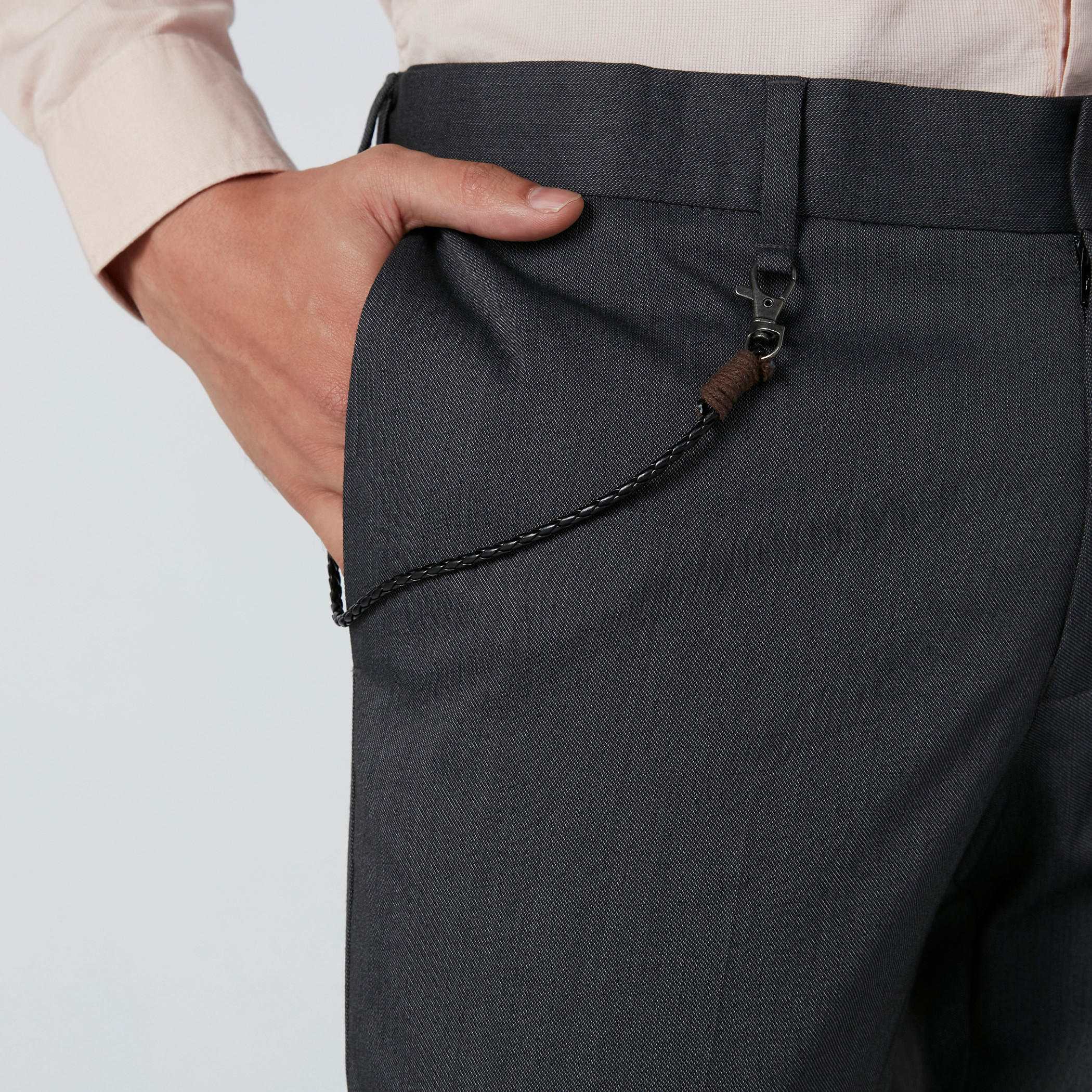 بنطال سليم فيت بجيوب-men-clothing-bottoms-trousersandchinos-trousers-image-4