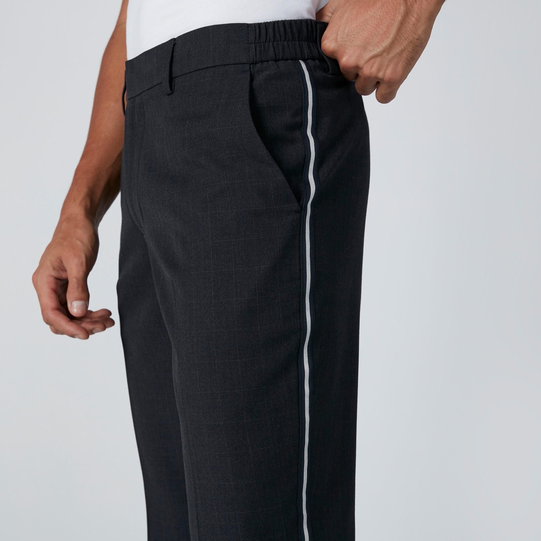 بنطال بجيوب-men-clothing-bottoms-trousersandchinos-trousers-image-4