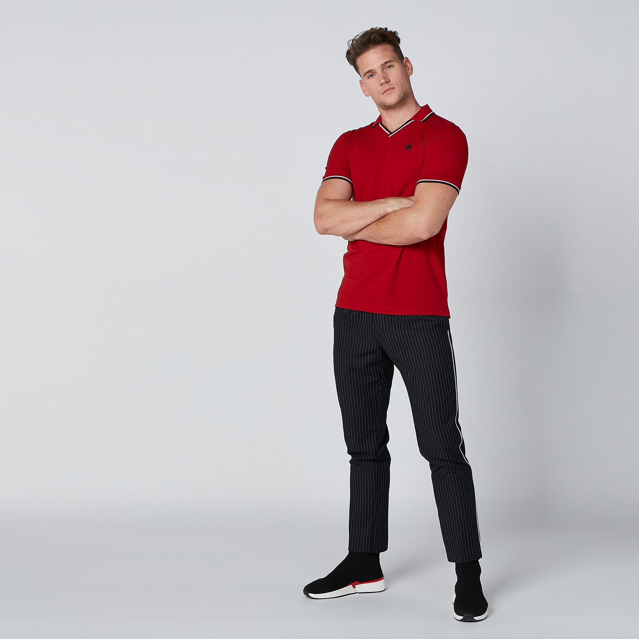 بنطال مقلّم بقصّة سليم فيت وجيوب-men-clothing-bottoms-trousersandchinos-trousers-image-4