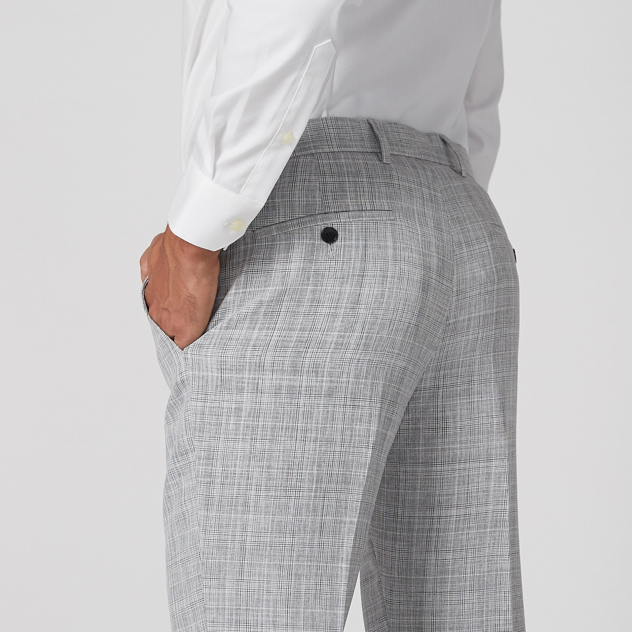 بنطال كاروهات سليم بخصر متوسط الارتفاع وجيوب-men-clothing-bottoms-trousersandchinos-trousers-image-3