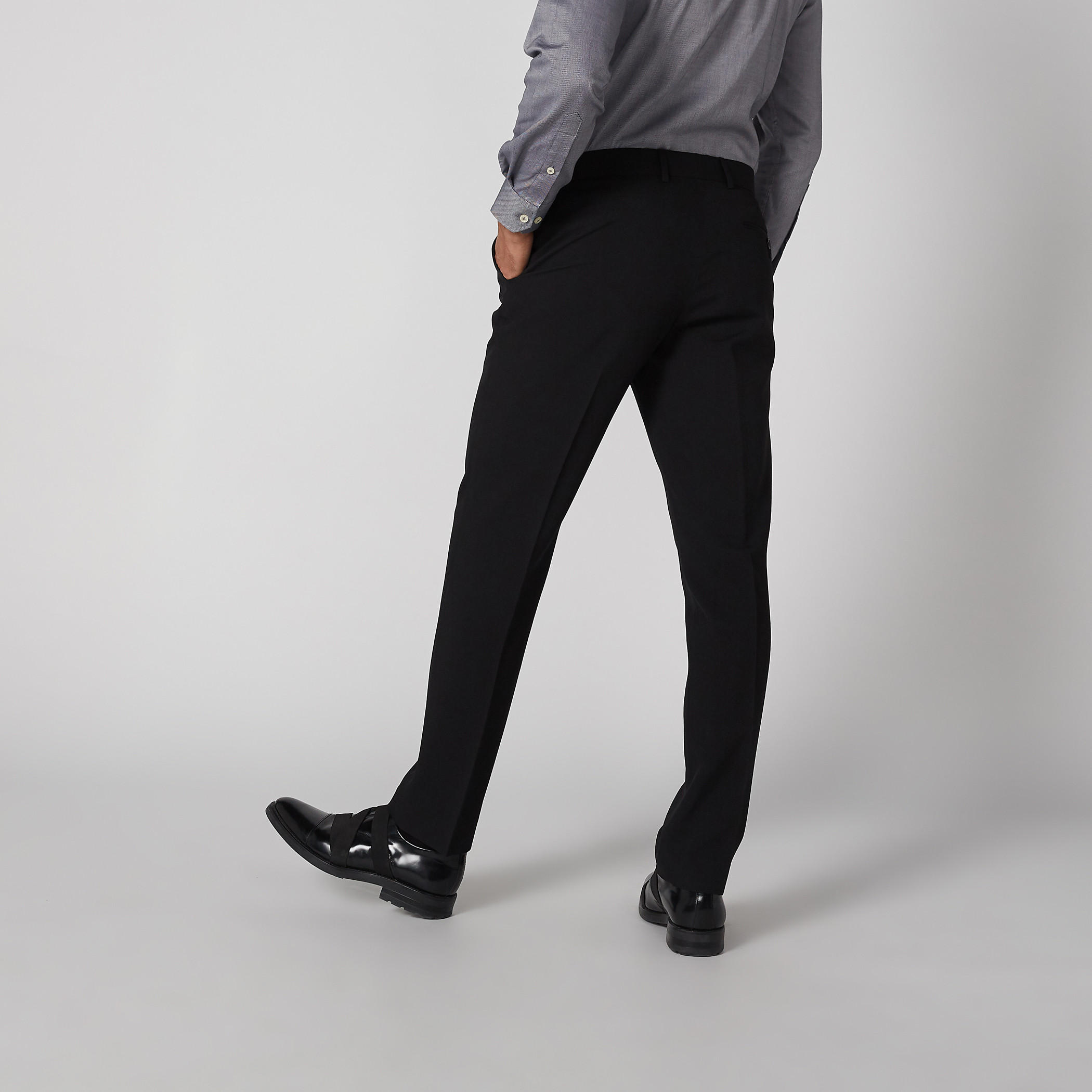 بنطال بقصّة عادية وخصر متوسط الارتفاع وجيوب -men-clothing-bottoms-trousersandchinos-trousers-image-4