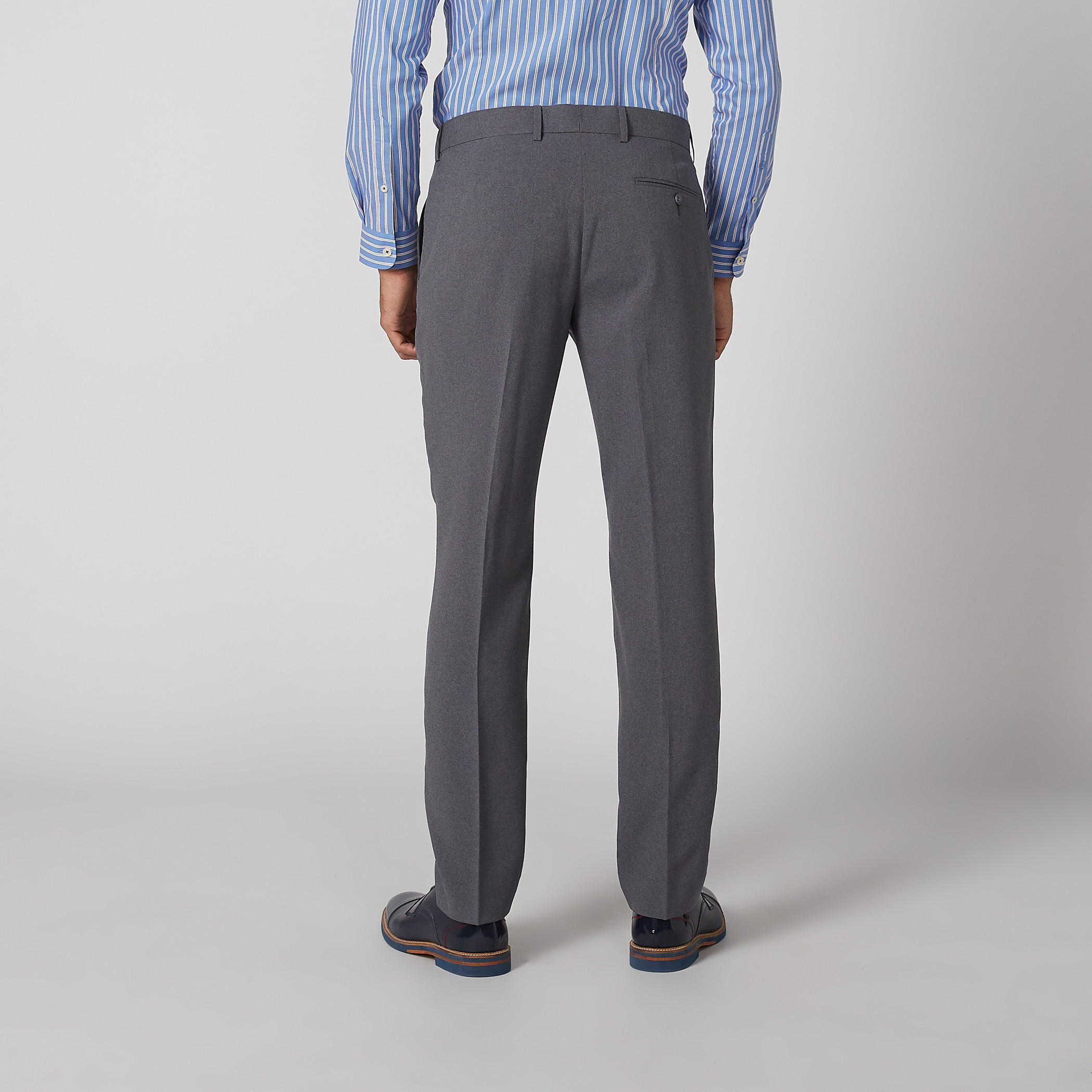 بنطال بقصّة عادية وخصر متوسط الارتفاع وجيوب -men-clothing-bottoms-trousersandchinos-trousers-image-11