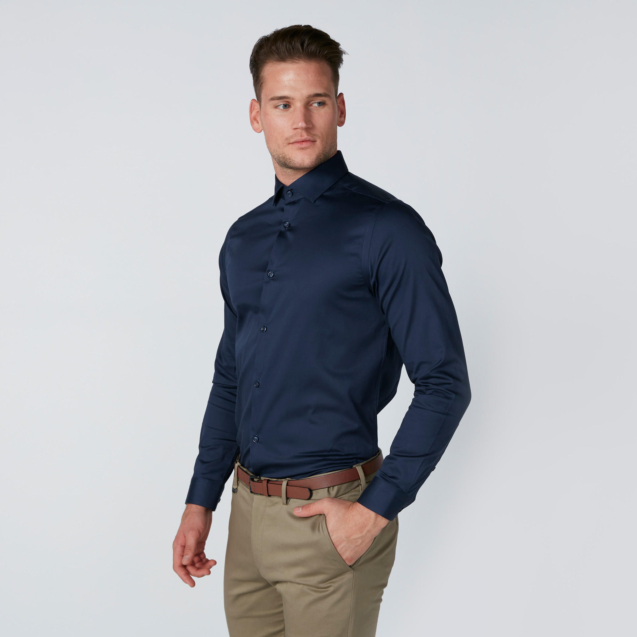 قميص بقصة عادية وأكمام طويلة-men-clothing-shirts-image-3