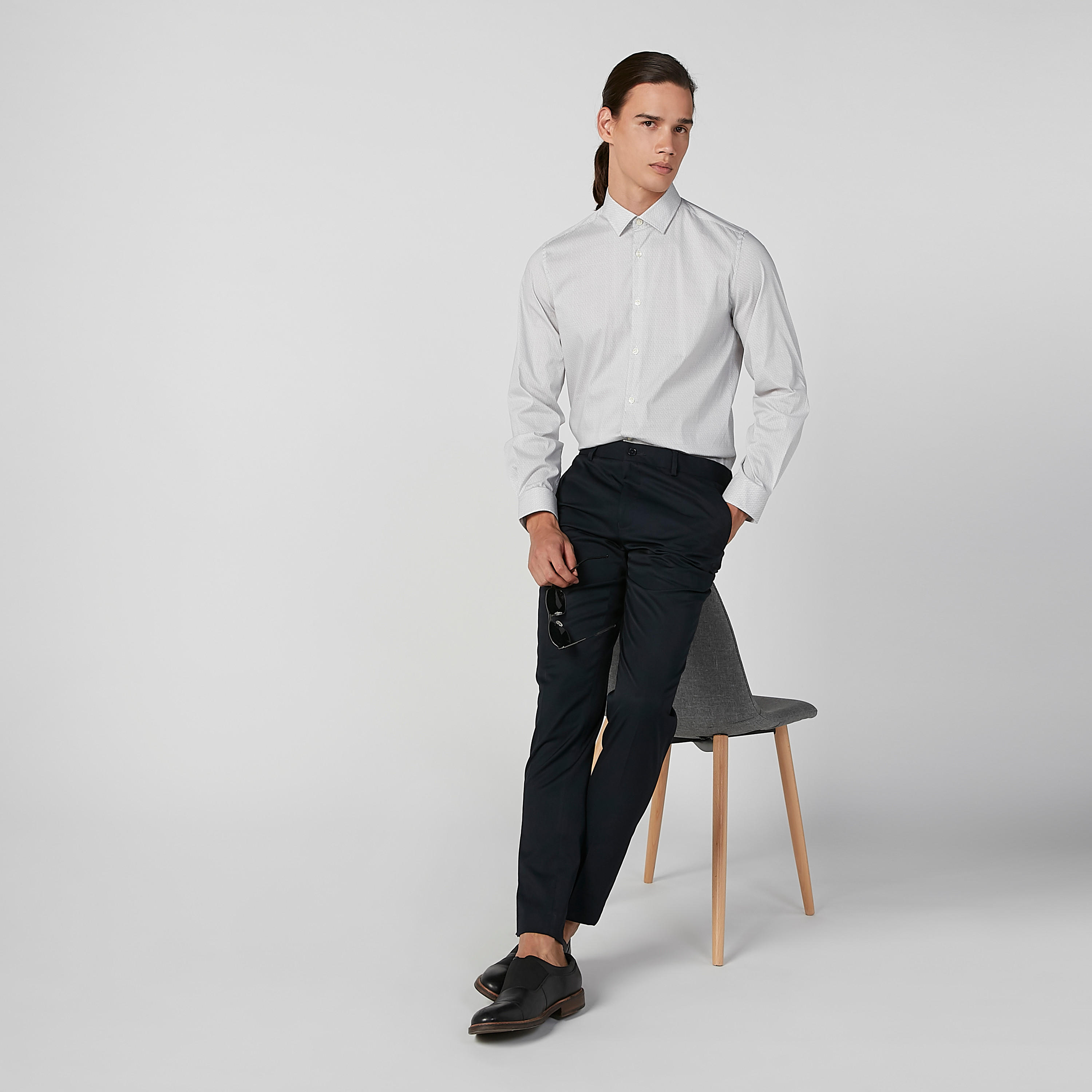 قميص بارز الملمس بياقة عاديّة وأكمام طويلة-men-clothing-shirts-image-2