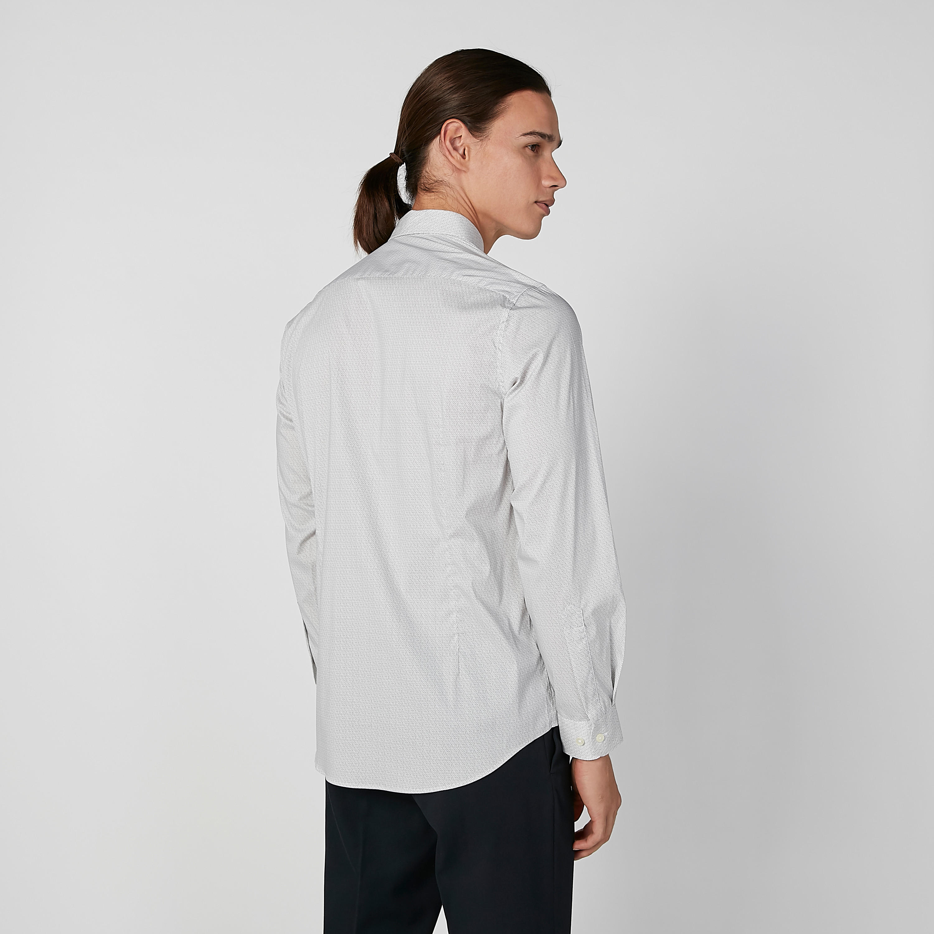 قميص بارز الملمس بياقة عاديّة وأكمام طويلة-men-clothing-shirts-image-5