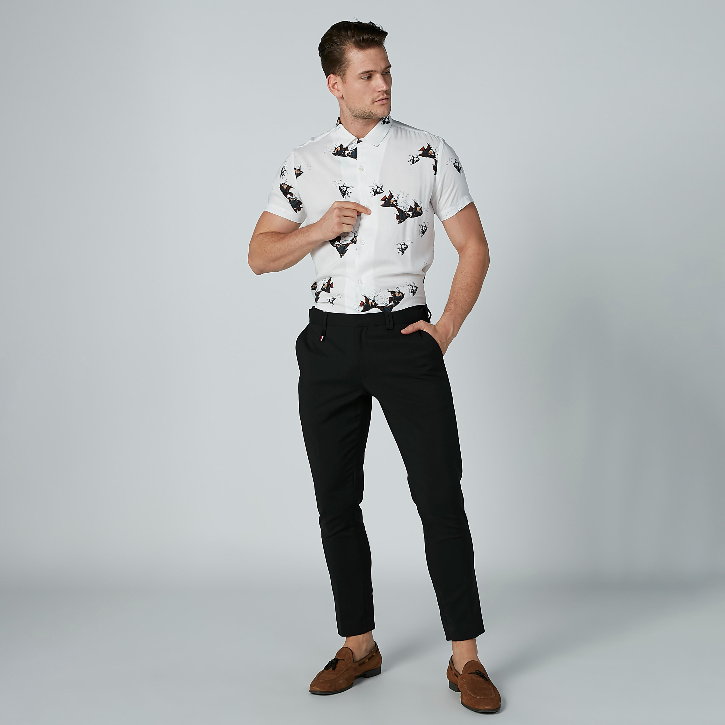 بنطال شينو سادة بسحّاب إغلاق وجيوب-men-clothing-bottoms-trousersandchinos-trousers-image-3