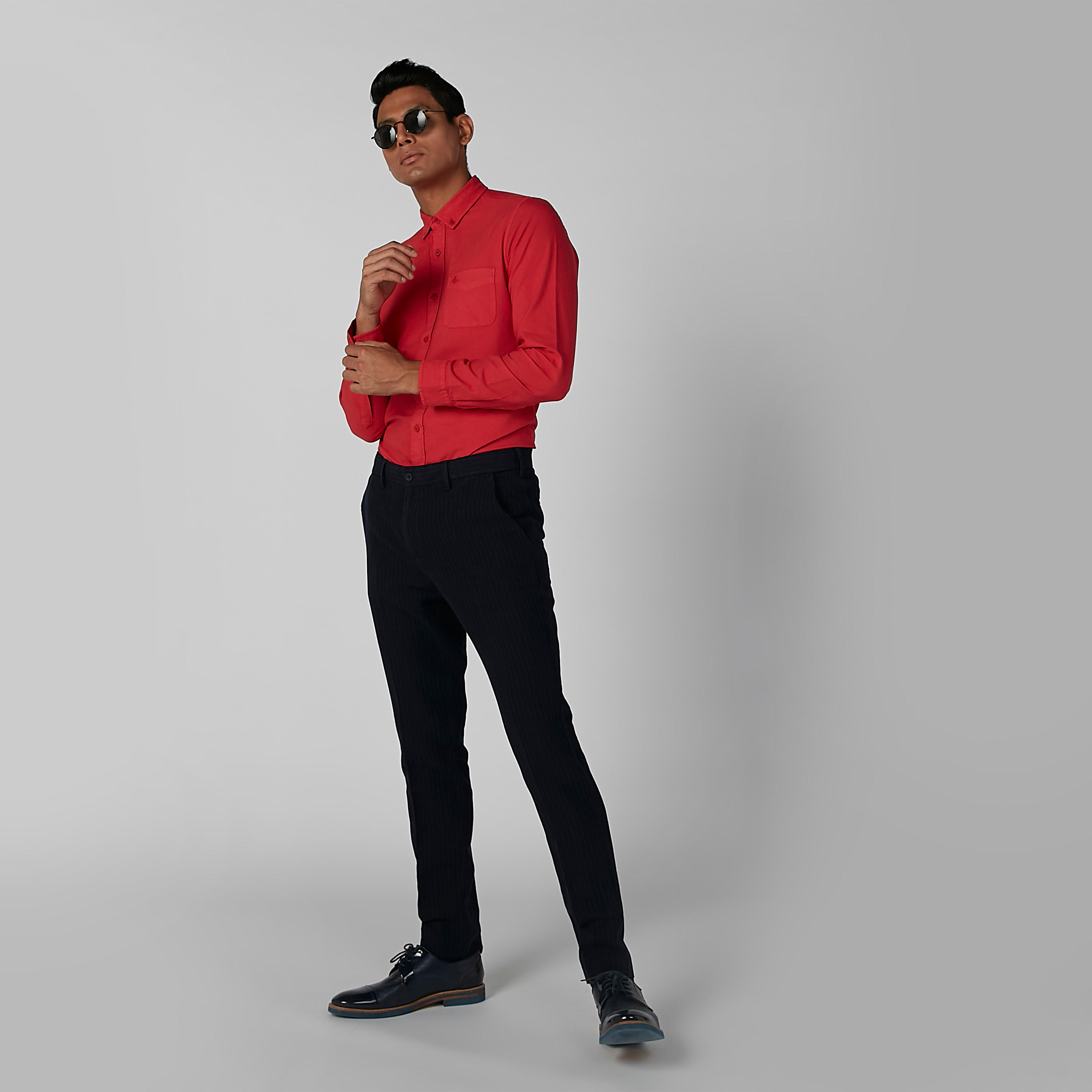 بنطال طويل مقلّم بجيوب وحلقات للحزام-men-clothing-bottoms-trousersandchinos-trousers-image-2