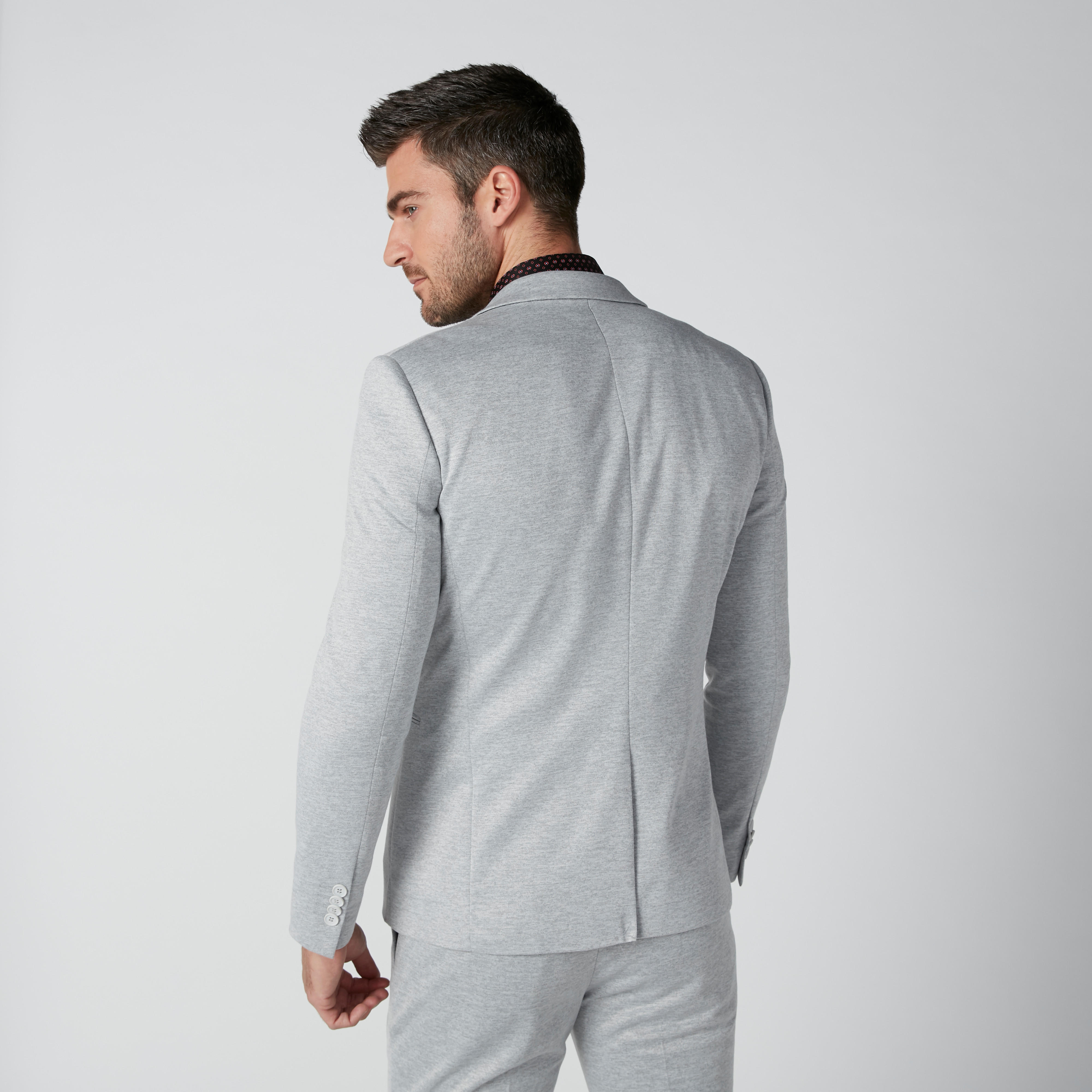 بليزر رسمي بأكمام طويلة وجيوب-men-winterwear-jacketsandblazers-image-3