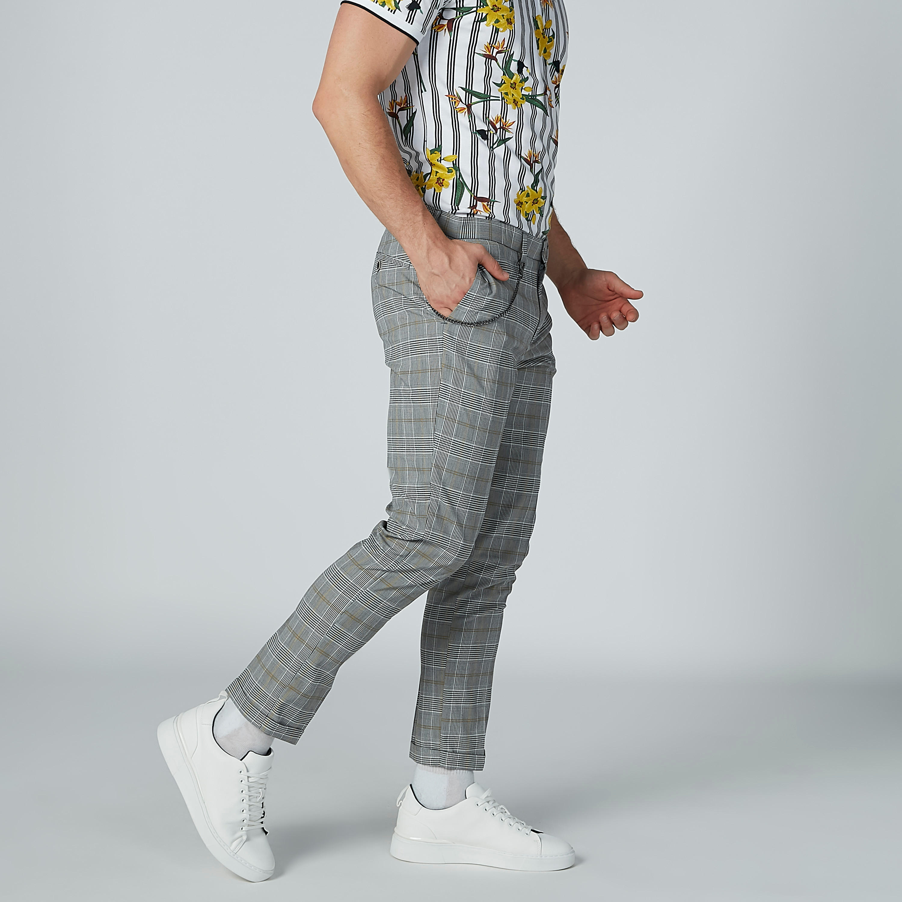 بنطال كاروهات بسحّاب إغلاق وجيوب-men-clothing-bottoms-trousersandchinos-trousers-image-3
