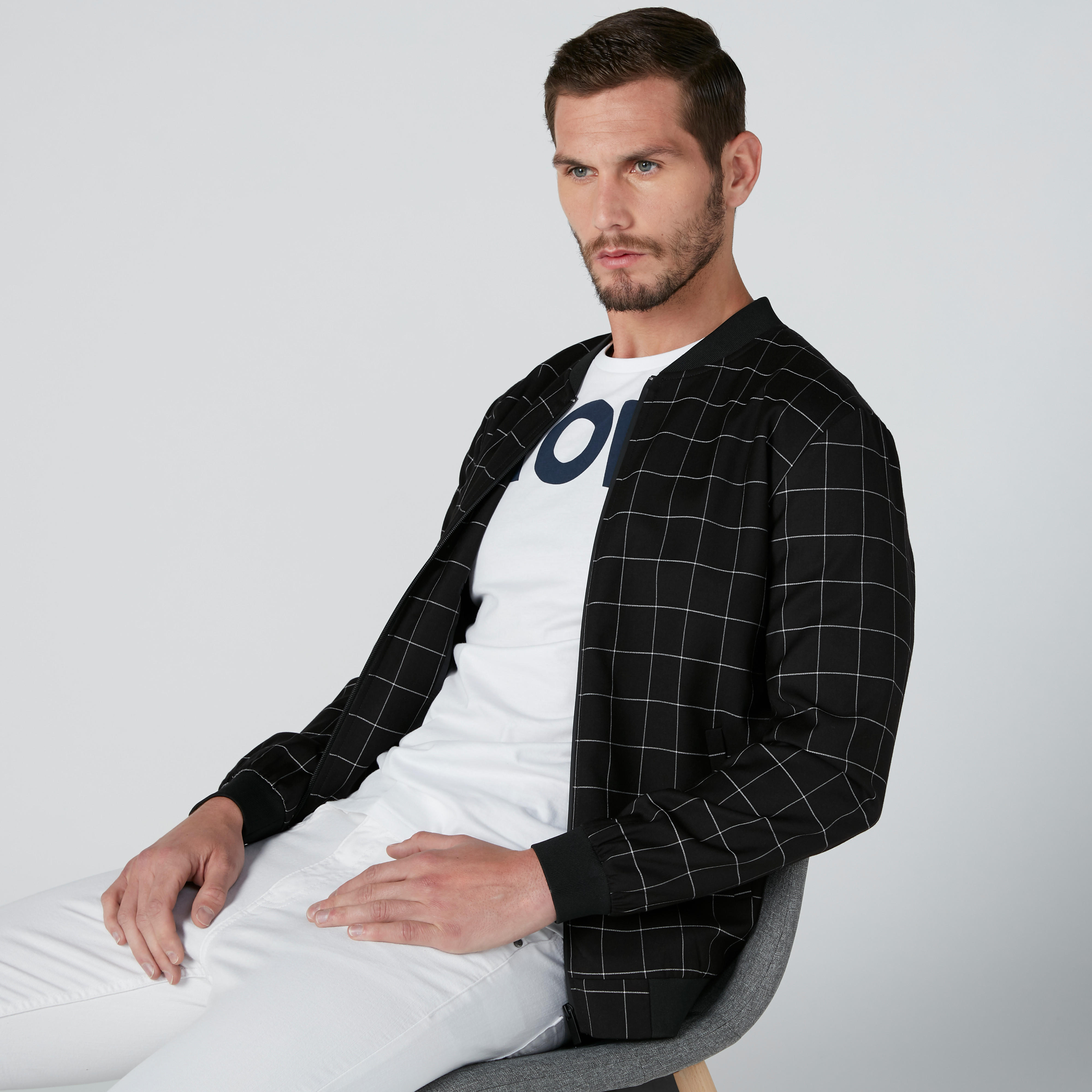 جاكيت بومبر كاروهات بأكمام طويلة وسحّاب إغلاق-men-clothing-jacketsandblazers-jackets-image-1