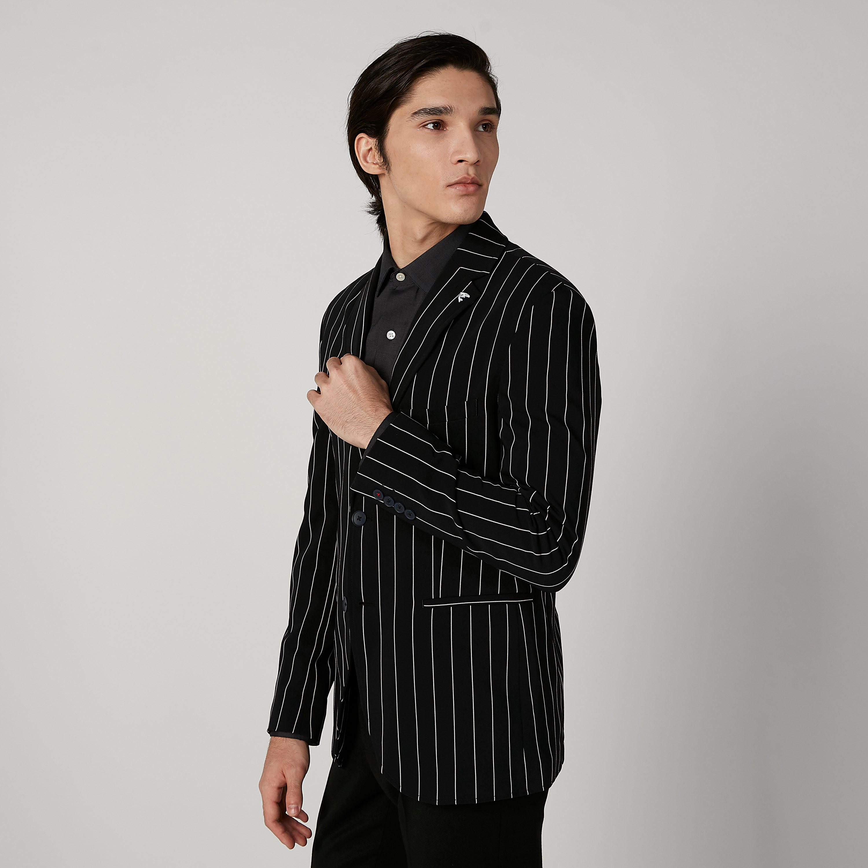بليزر مخطط بأكمام طويلة وجيوب داخلية-men-winterwear-jacketsandblazers-image-3