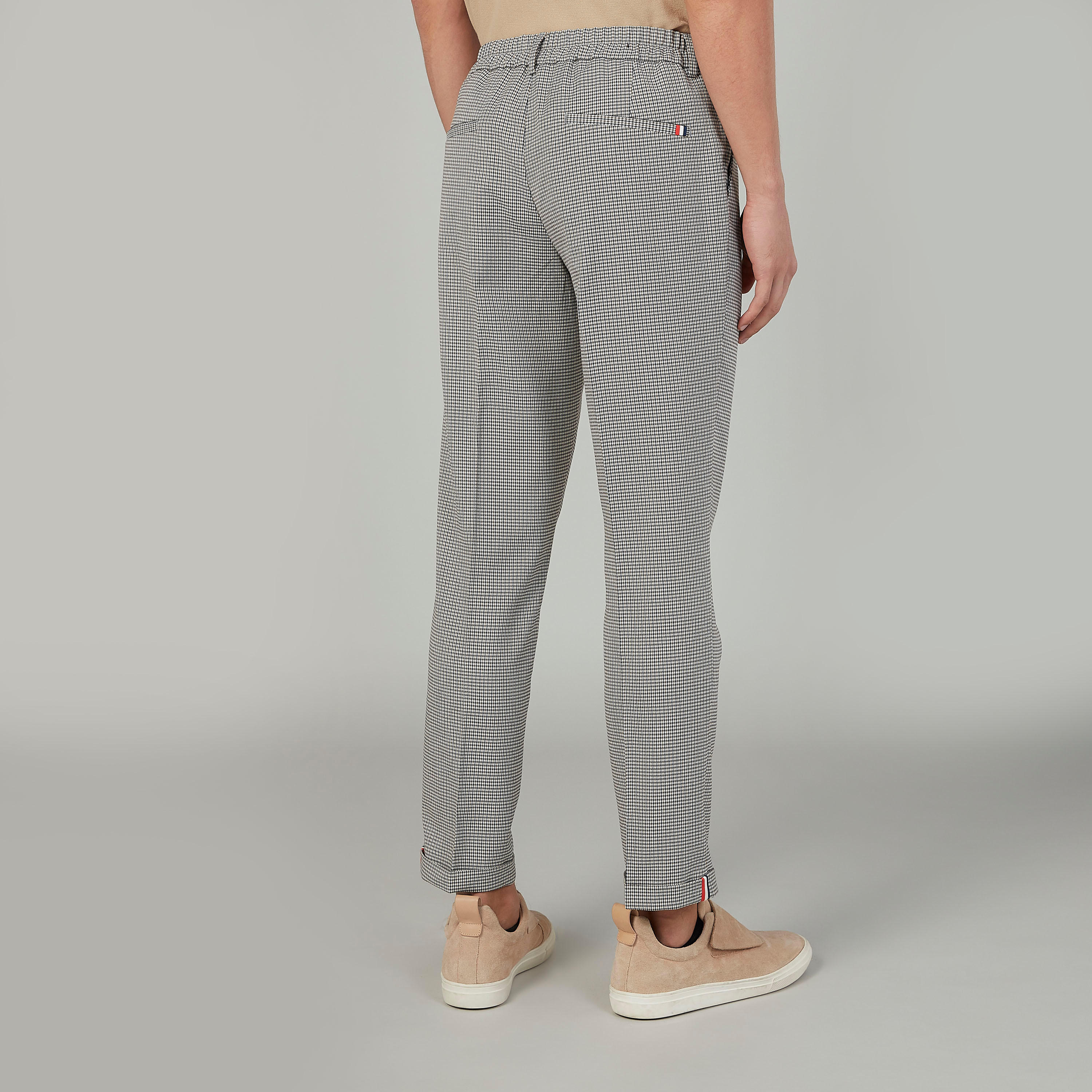 بنطال مربعات بتفاصيل جيوب-men-clothing-bottoms-trousersandchinos-trousers-image-4