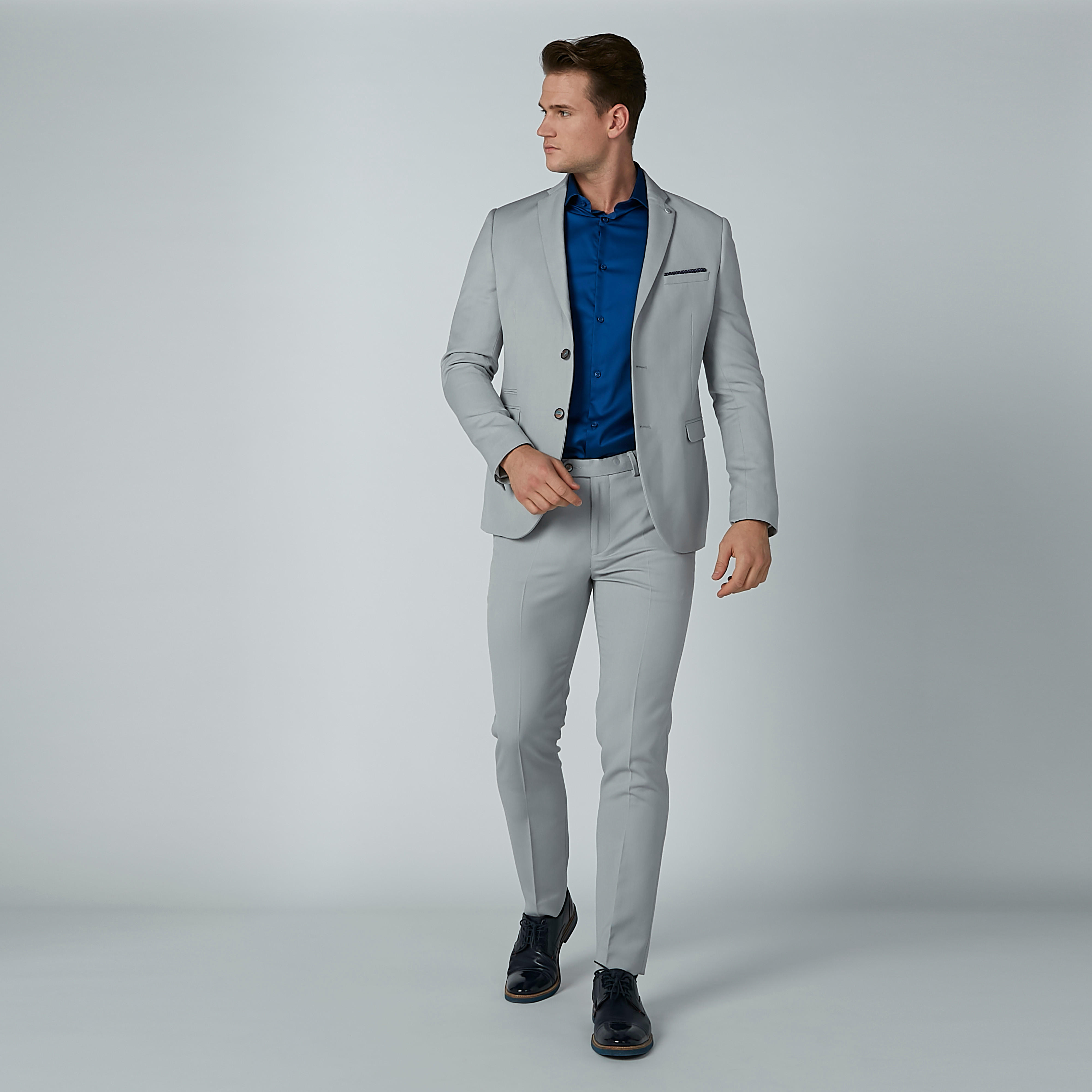 قميص سادة بياقة عاديّة وأكمام طويلة-men-clothing-shirts-image-4