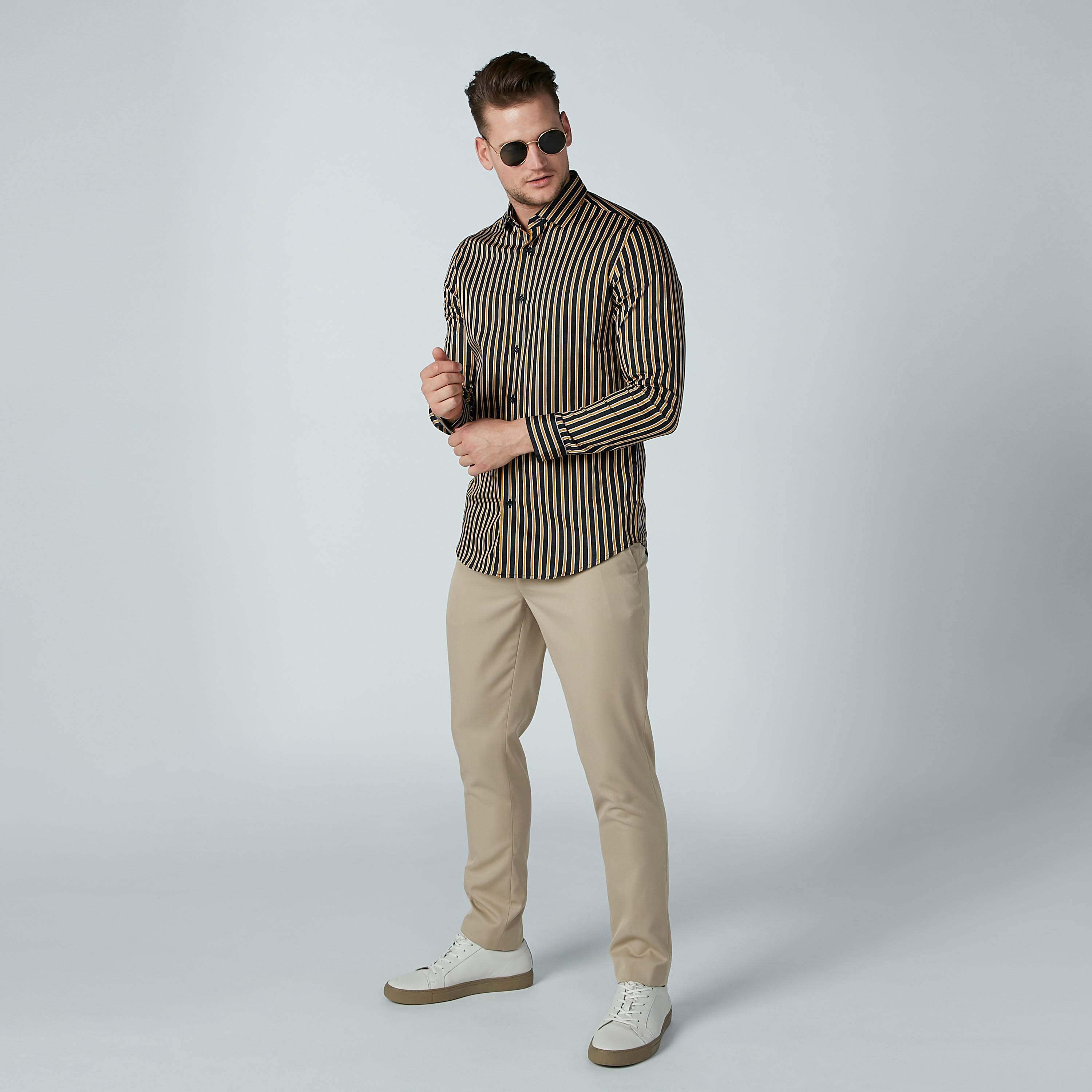 قميص مقلّم بياقة واسعة وأكمام طويلة-men-clothing-shirts-image-1