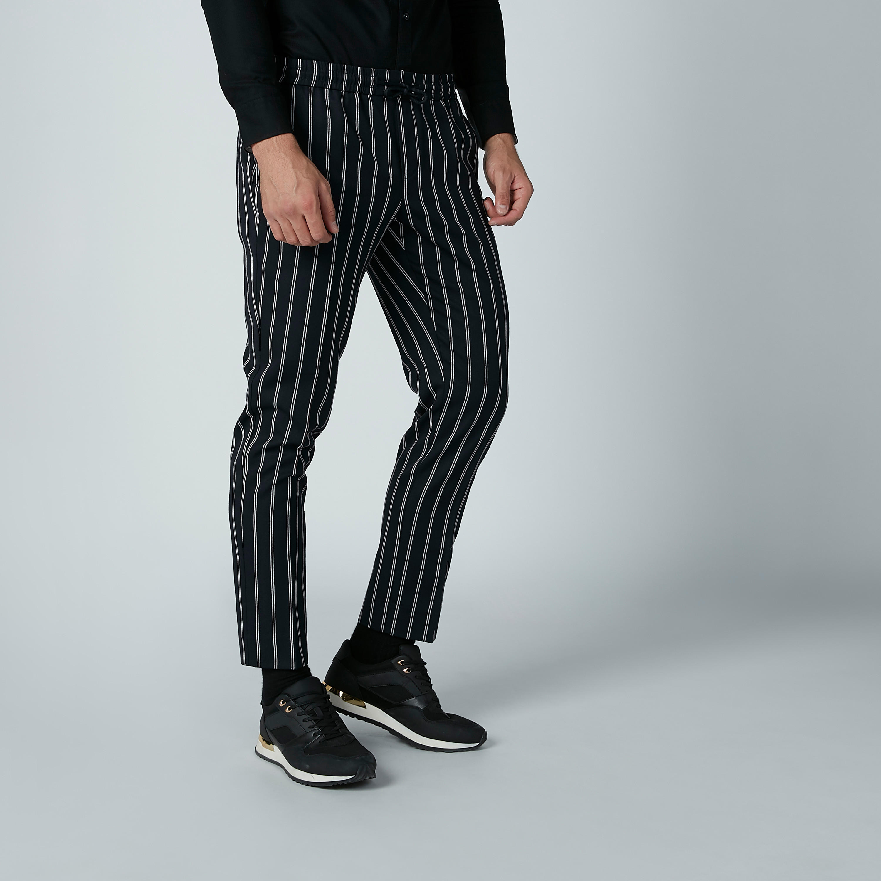 بنطال مقلّم برباط وجيوب-men-clothing-bottoms-trousersandchinos-trousers-image-3