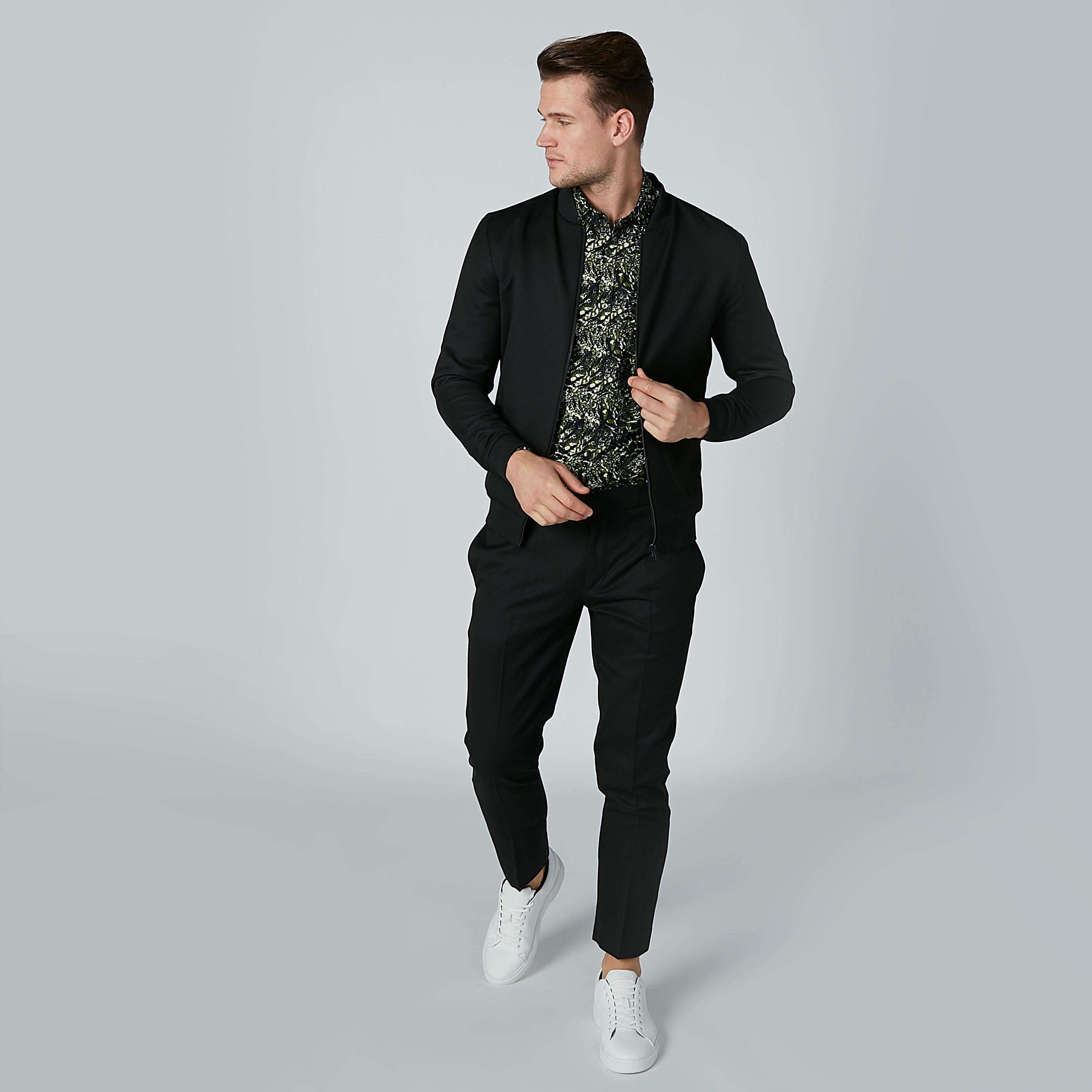 جاكيت بومبر سادة بأكمام طويلة وسحّاب إغلاق-men-clothing-jacketsandblazers-jackets-image-2