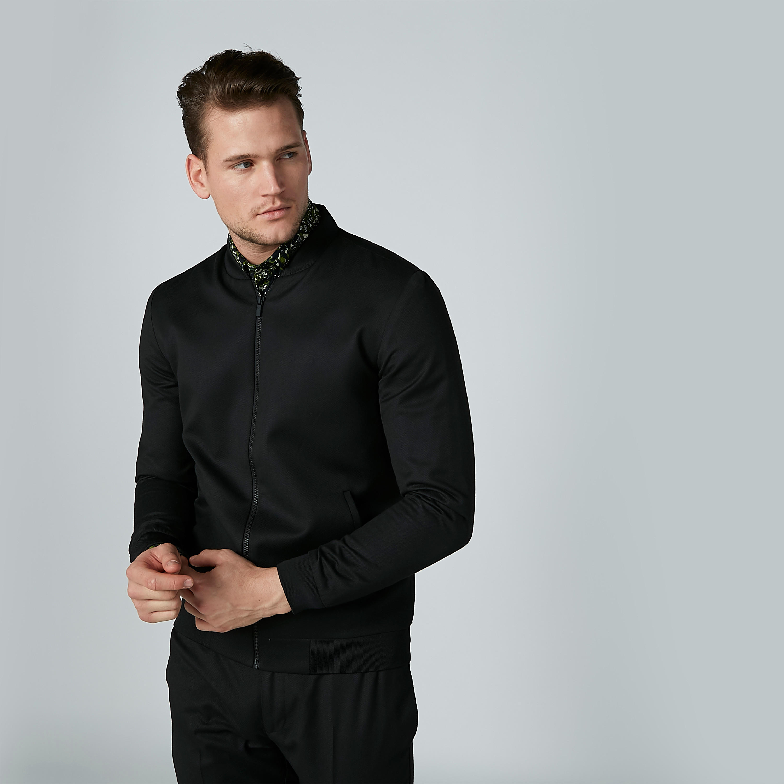 جاكيت بومبر سادة بأكمام طويلة وسحّاب إغلاق-men-clothing-jacketsandblazers-jackets-image-4