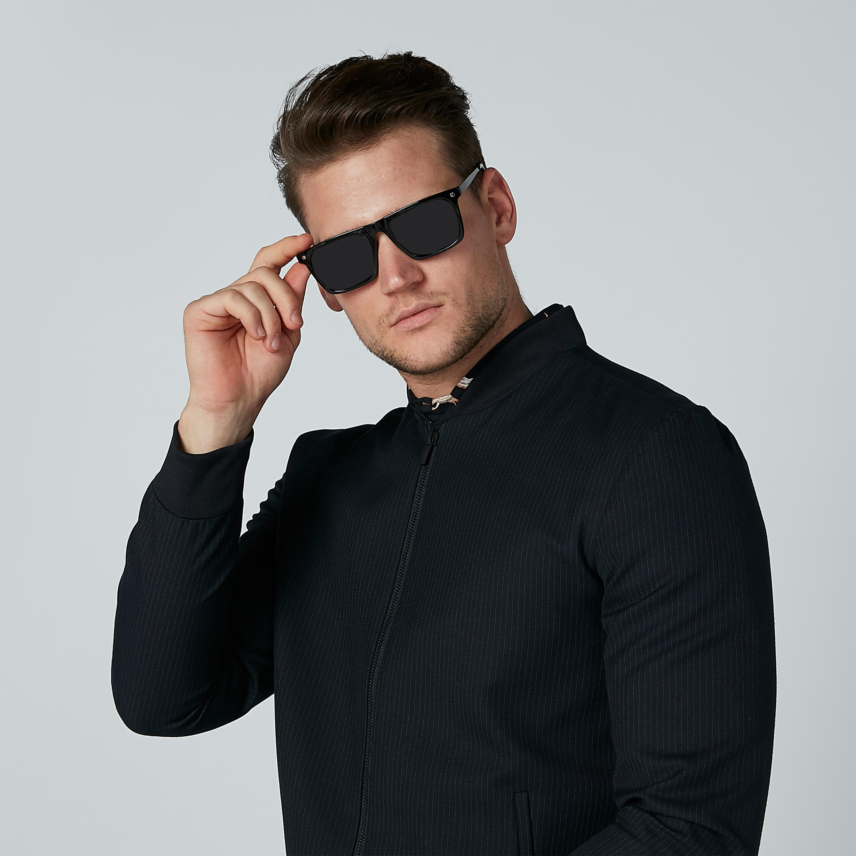 جاكيت بومبر سادة بأكمام طويلة وسحّاب إغلاق-men-clothing-jacketsandblazers-jackets-image-1