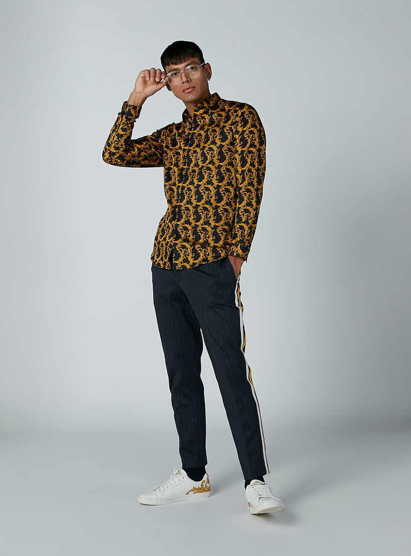 بنطال مقلّم بجيوب وشريطة-men-clothing-bottoms-trousersandchinos-trousers-image-2