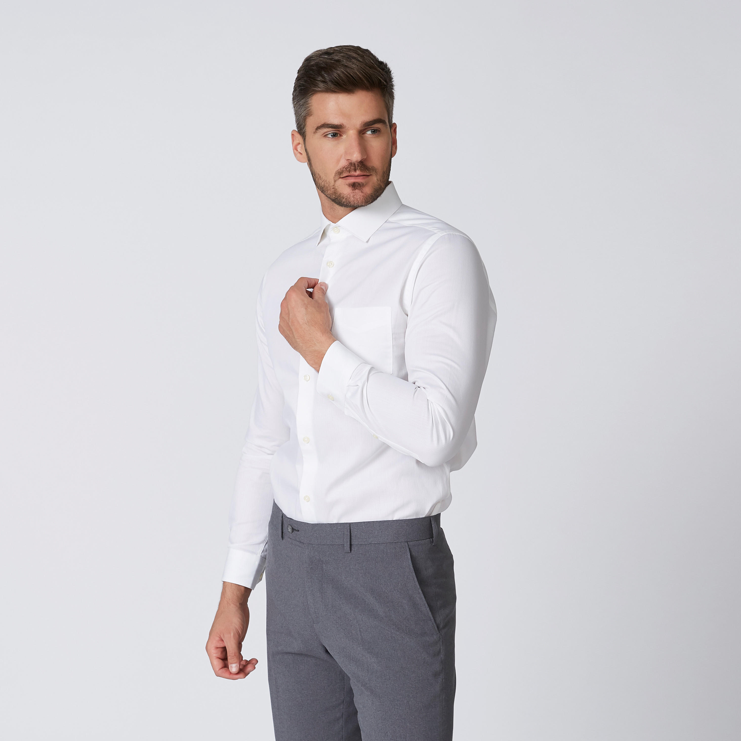 قميص مستدام سادة بأكمام طويلة وجيب على الصدر -men-clothing-shirts-image-3