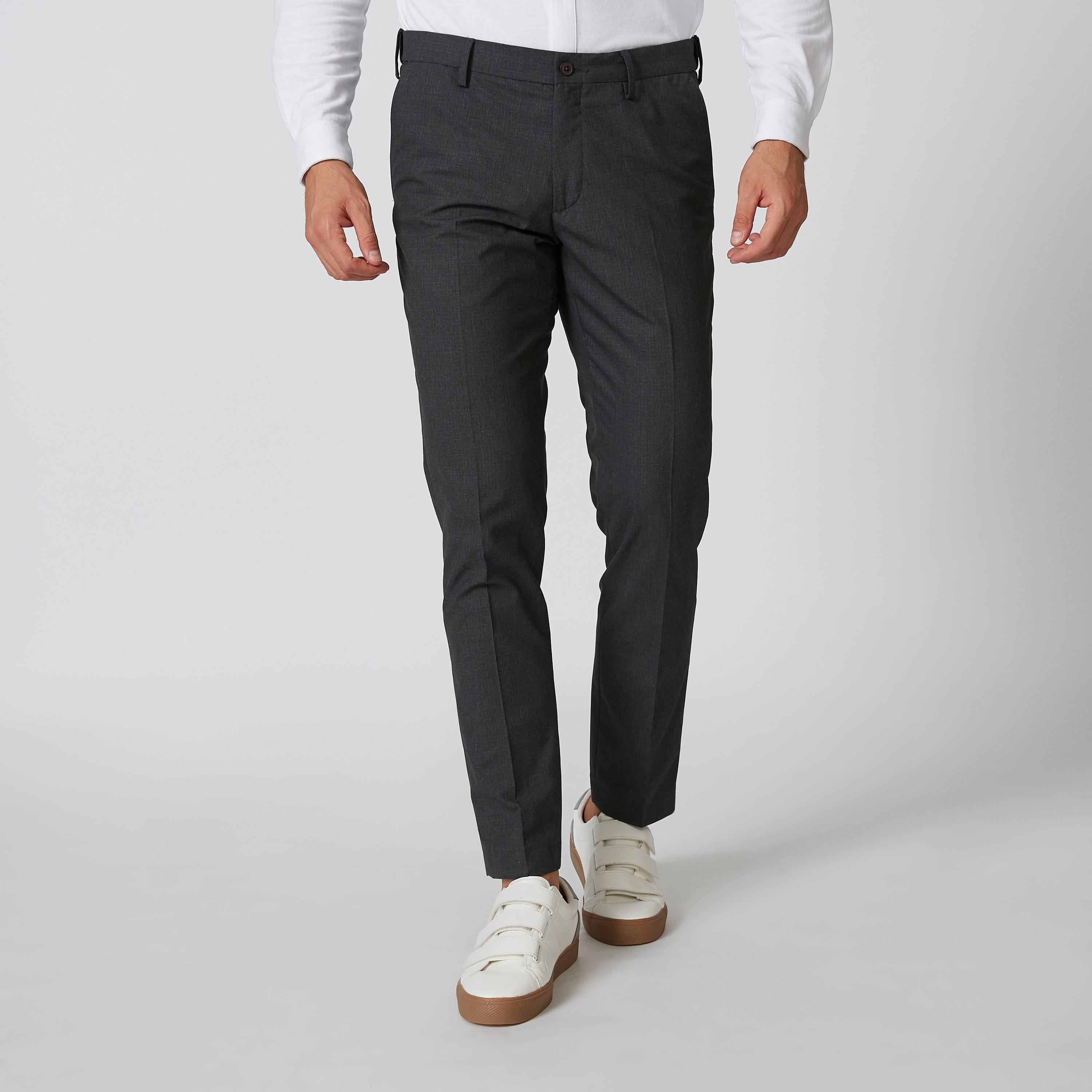 بنطلون بارز الملمس بقصّة سليم وخصر متوسط الارتفاع وجيوب-men-clothing-bottoms-trousersandchinos-trousers-image-1
