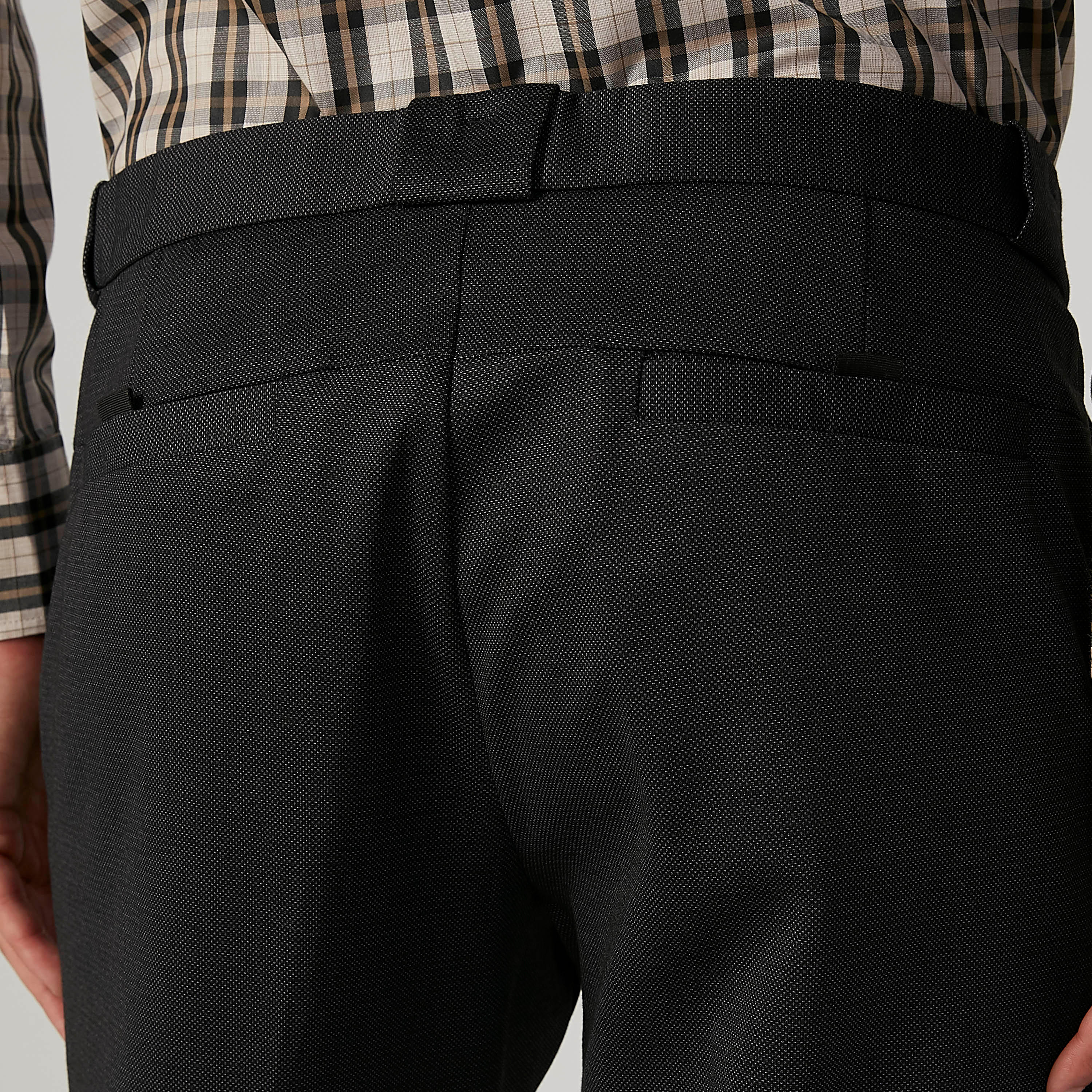 بنطلون سكيني بارز الملمس بخصر متوسط الارتفاع وجيوب-men-clothing-bottoms-trousersandchinos-trousers-image-5