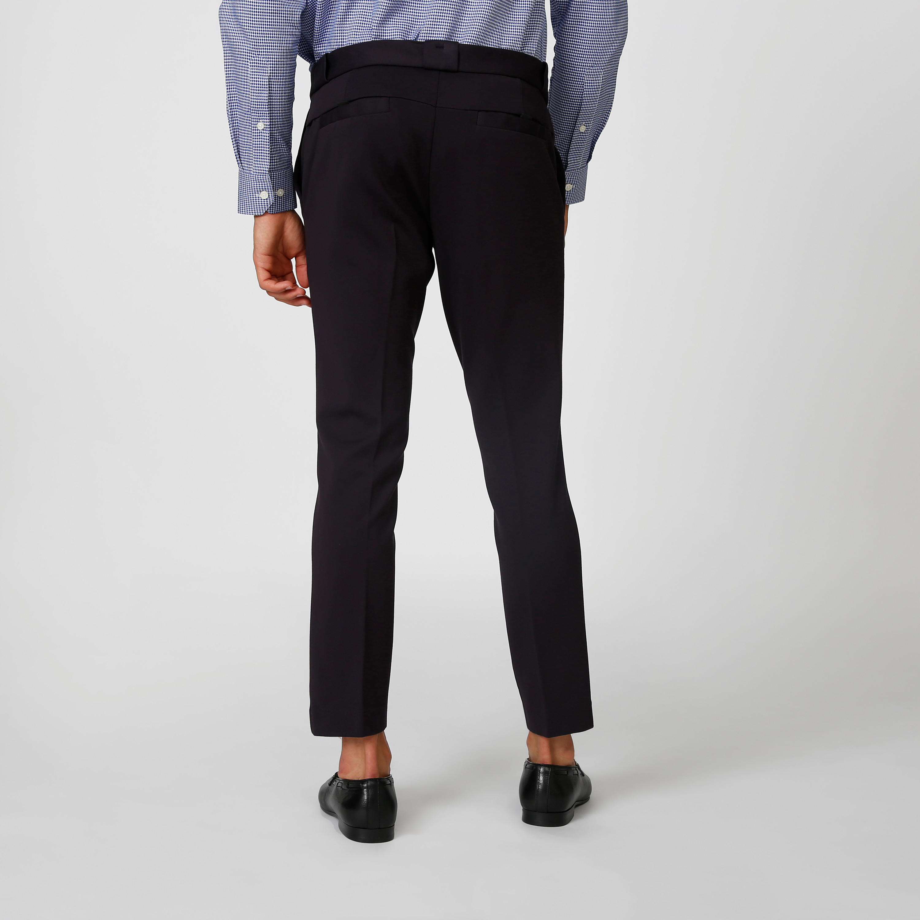 بنطلون سكيني سادة بخصر متوسط الارتفاع وجيوب-men-clothing-bottoms-trousersandchinos-trousers-image-4