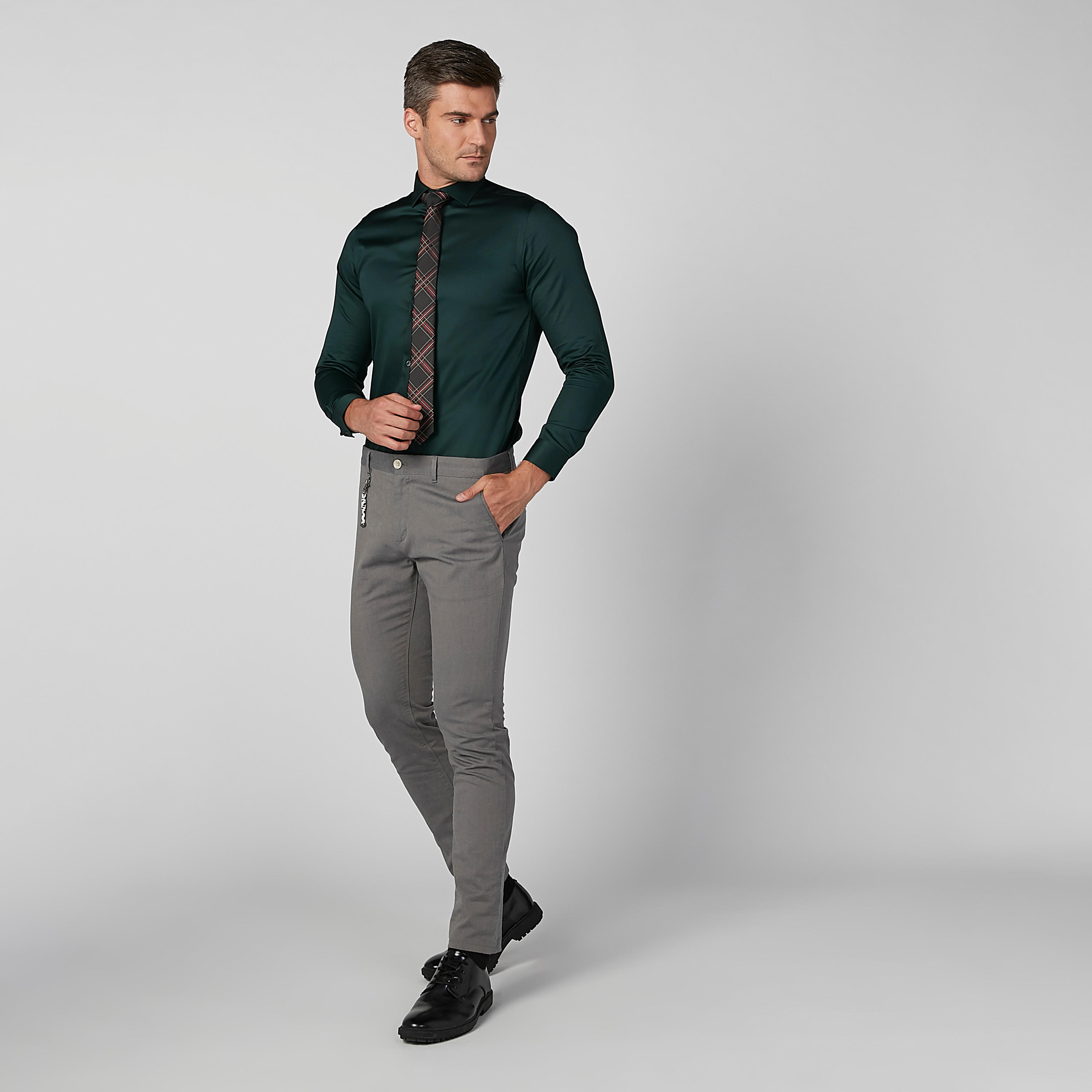 قميص بارز الملمس بياقة عاديّة وأكمام طويلة-men-clothing-shirts-image-2