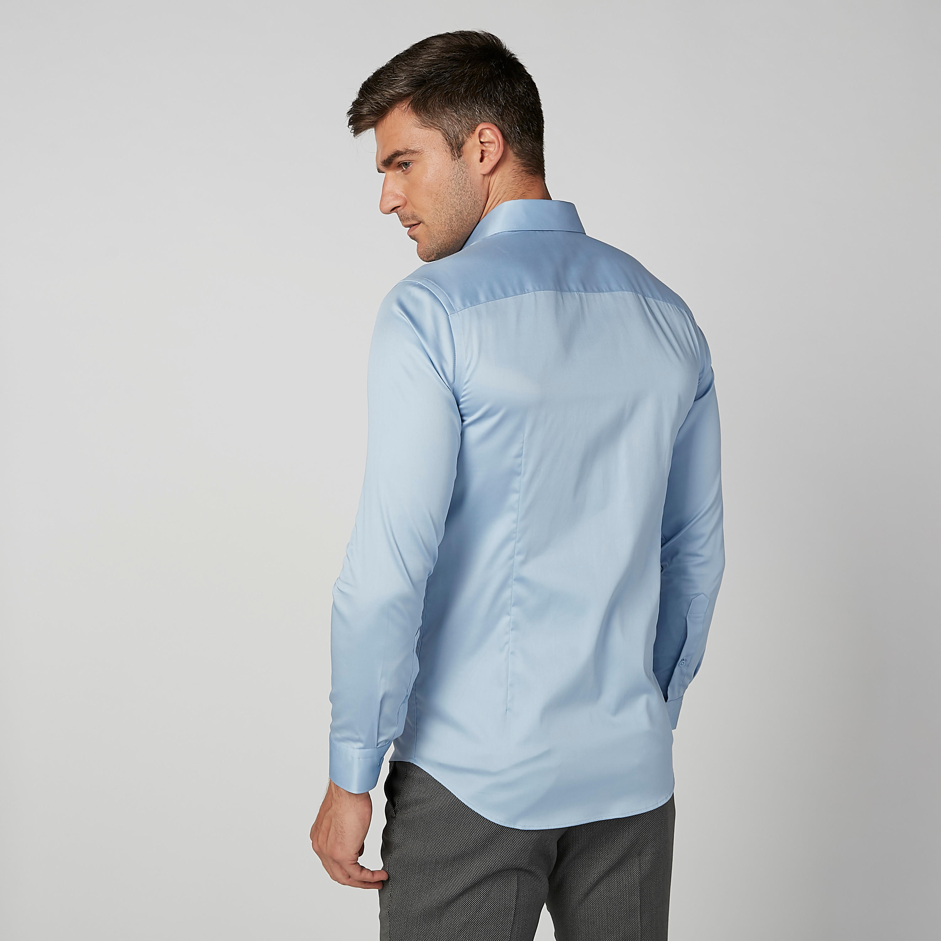 قميص سادة بياقة عاديّة وأكمام طويلة-men-clothing-shirts-image-2