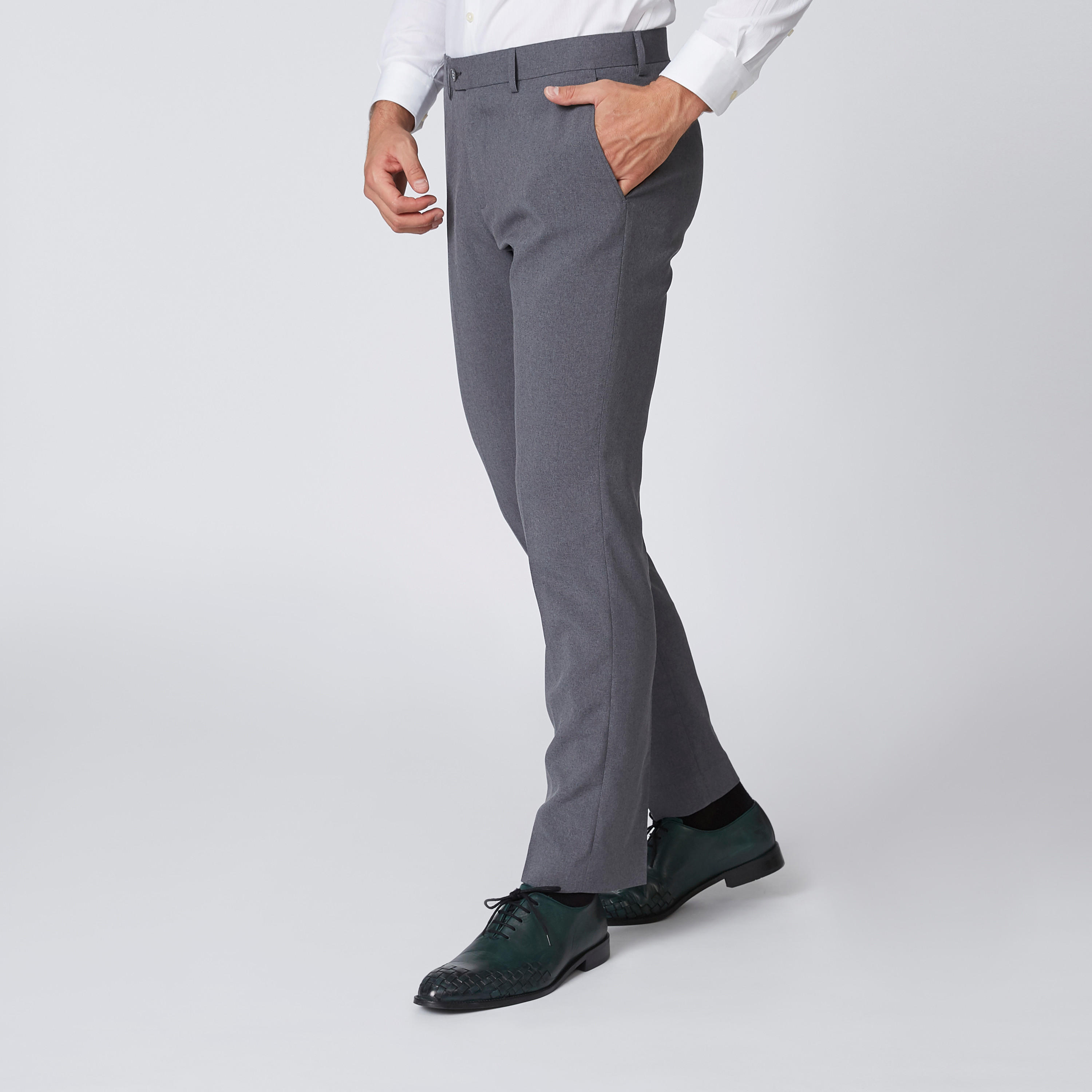 بنطلون سادة طويل بجيوب وحلقات للحزام-men-clothing-bottoms-trousersandchinos-trousers-image-1