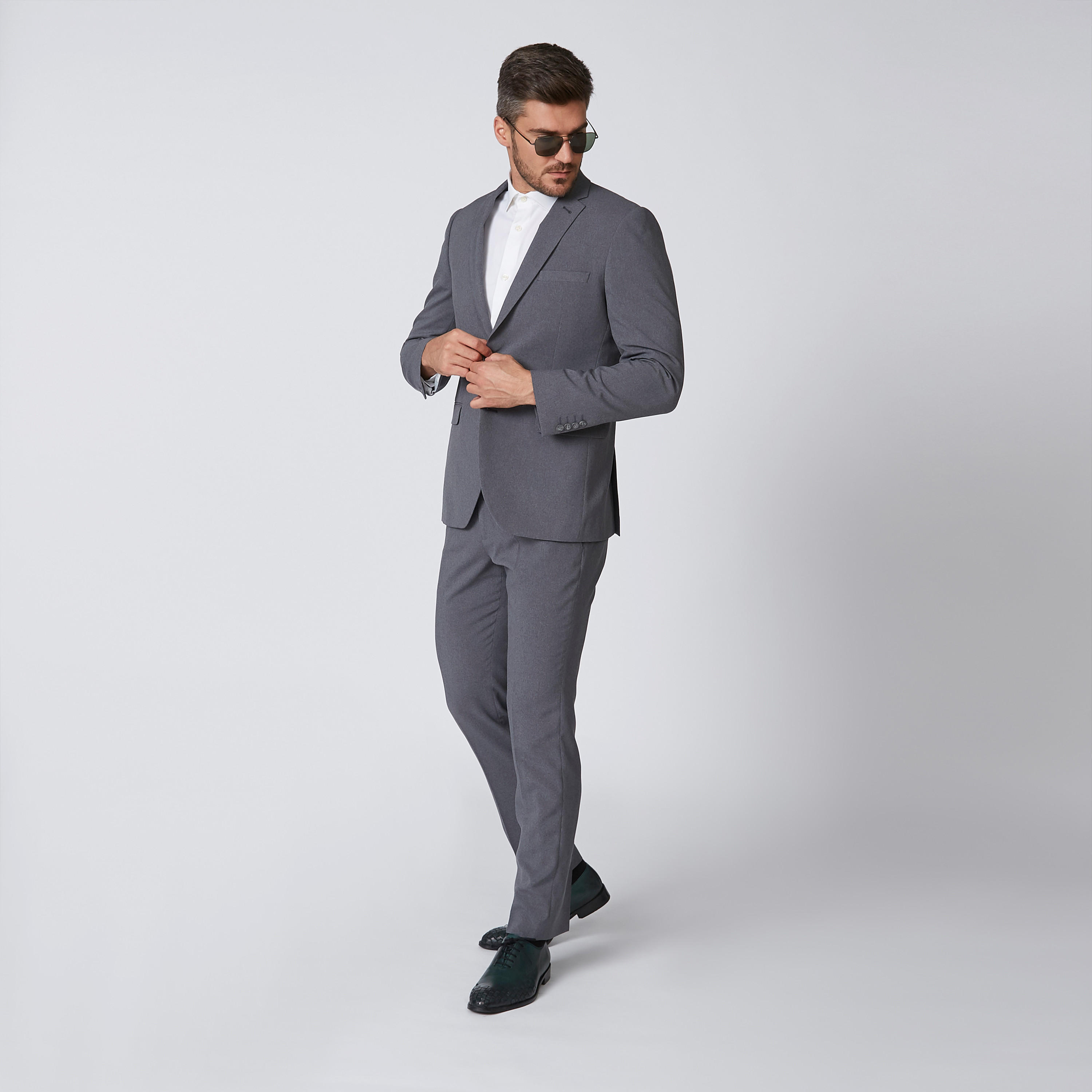 بنطلون سادة طويل بجيوب وحلقات للحزام-men-clothing-bottoms-trousersandchinos-trousers-image-2