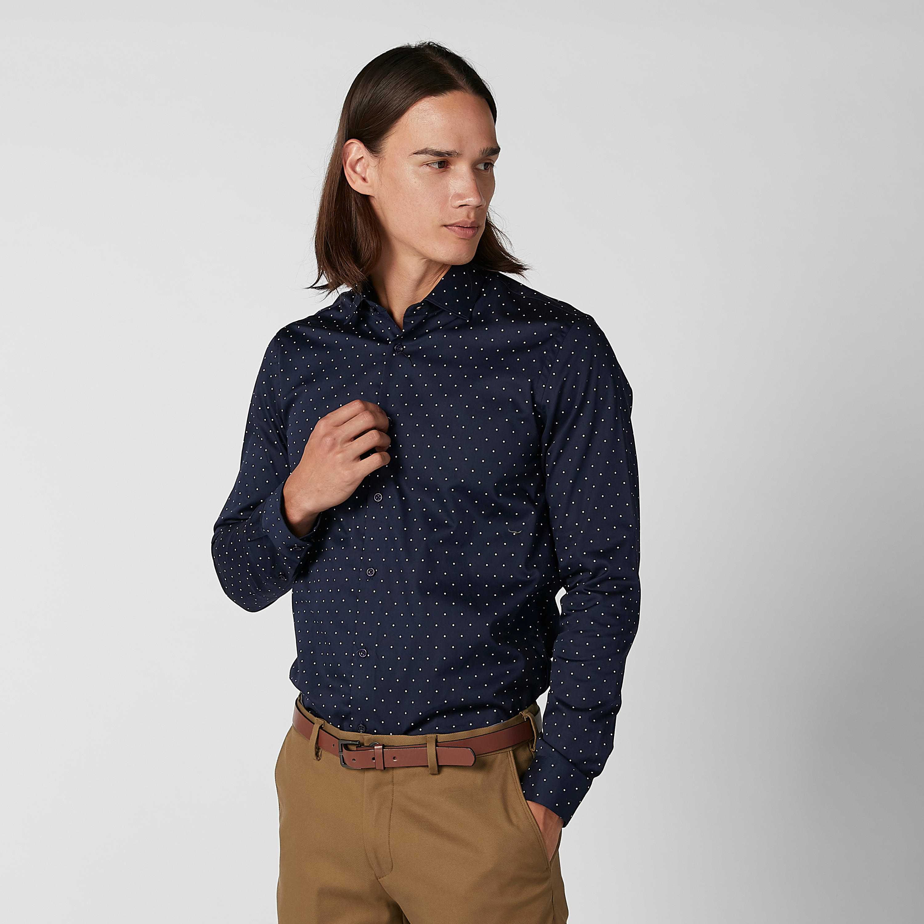 قميص بقصّة سليم وياقة عاديّة وأكمام طويلة وطبعات-men-clothing-shirts-image-4