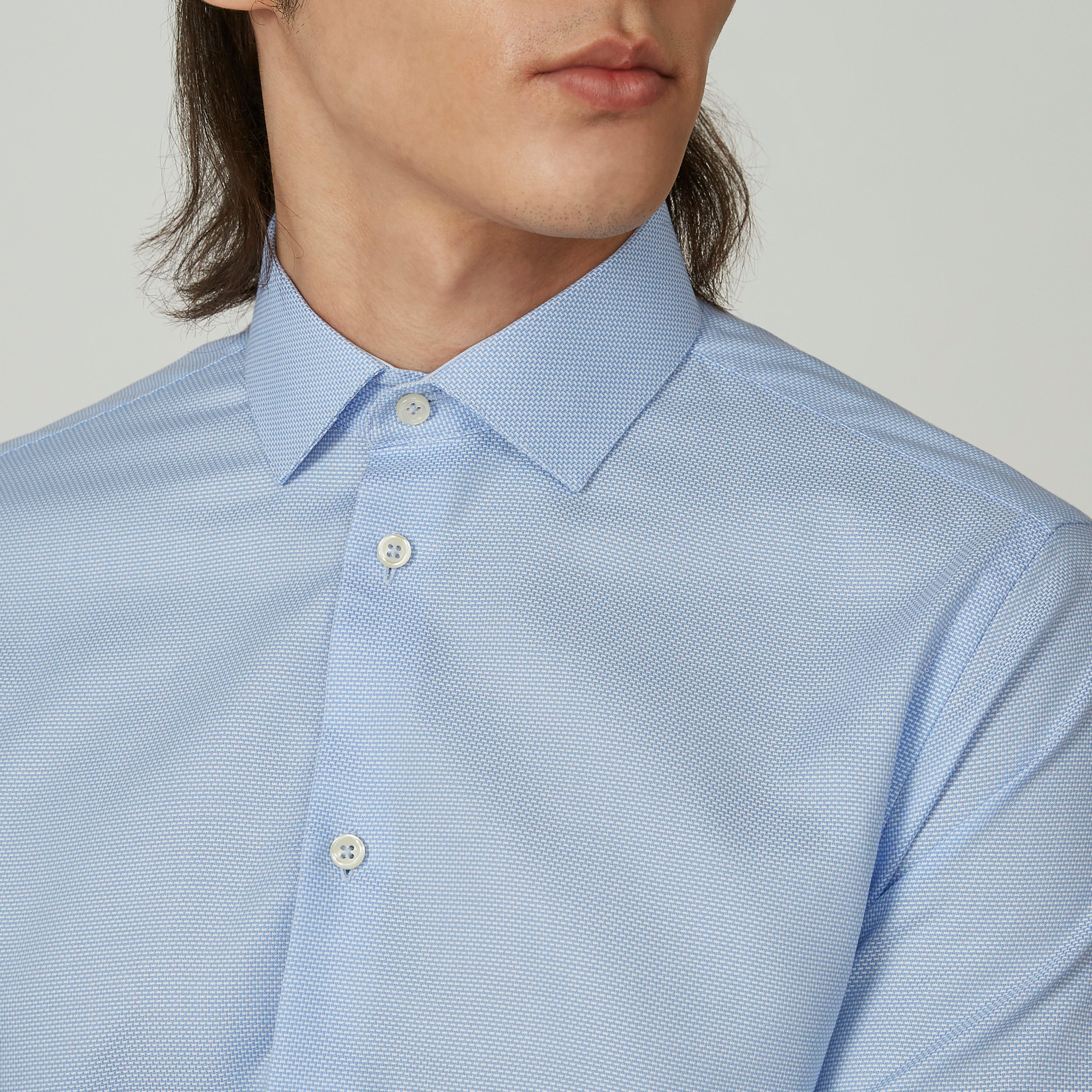 قميص بارز الملمس بياقة عاديّة وأكمام طويلة-men-clothing-shirts-image-2