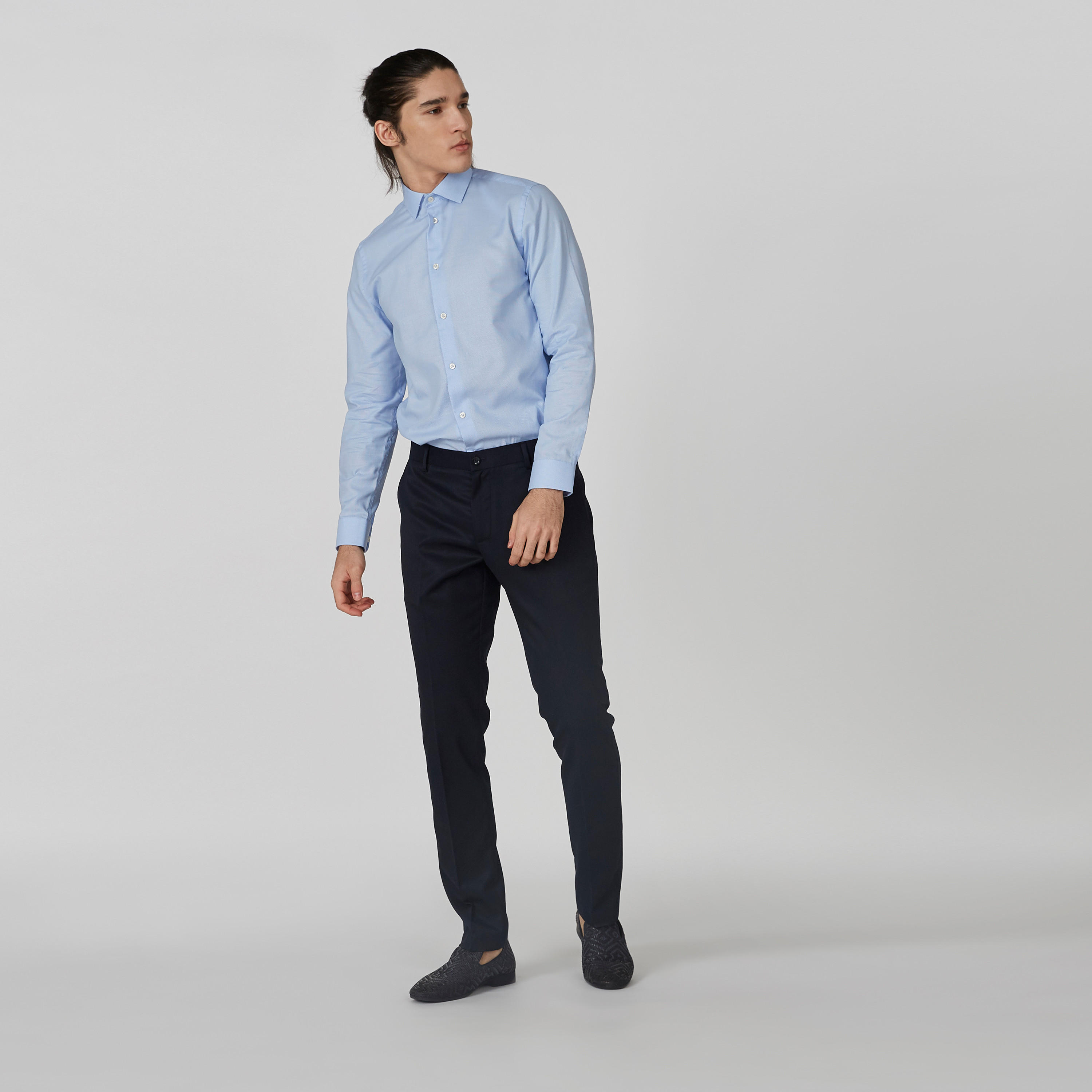 قميص بارز الملمس بياقة عاديّة وأكمام طويلة-men-clothing-shirts-image-1