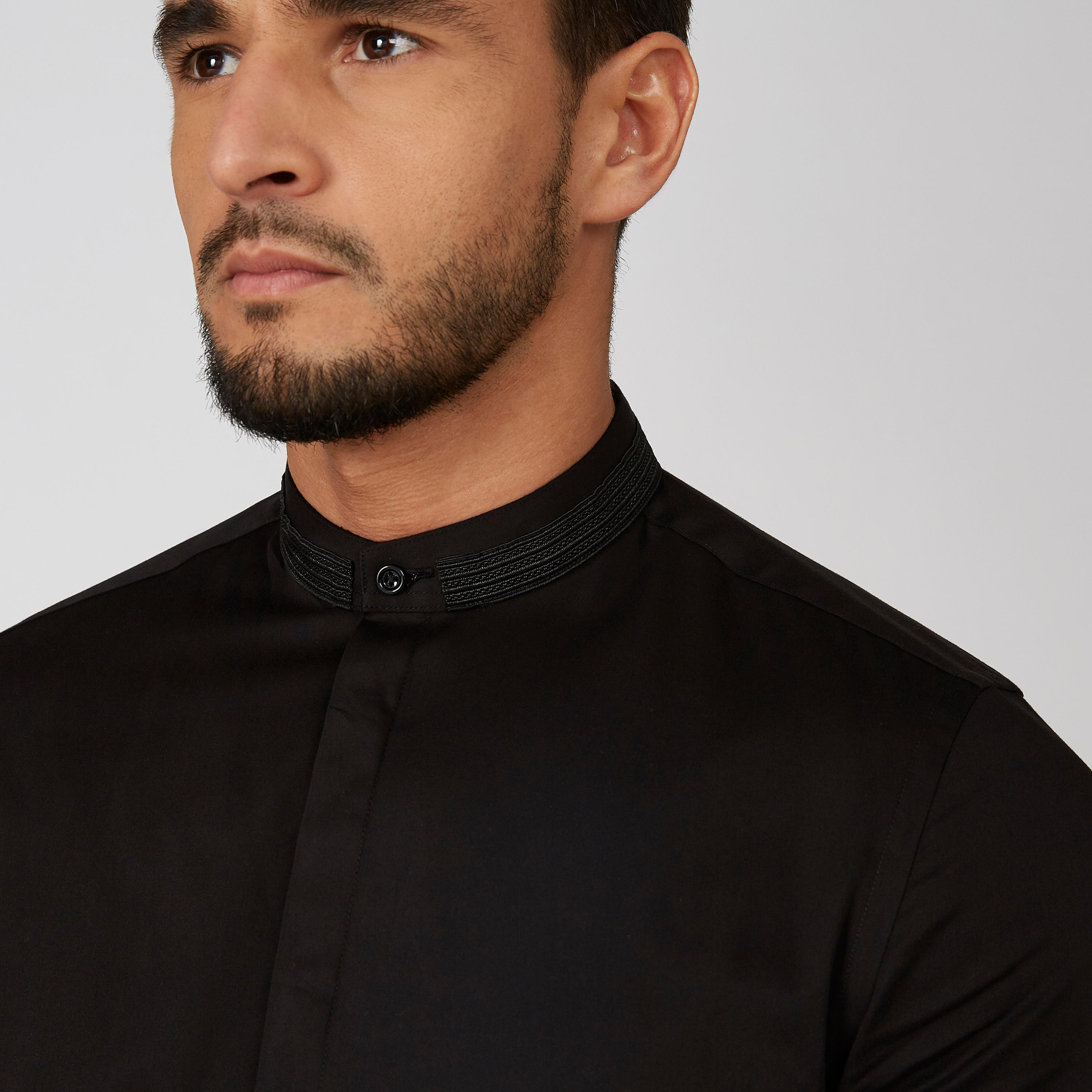 قميص سادة بياقة ماندارين وأكمام طويلة-men-clothing-shirts-image-4