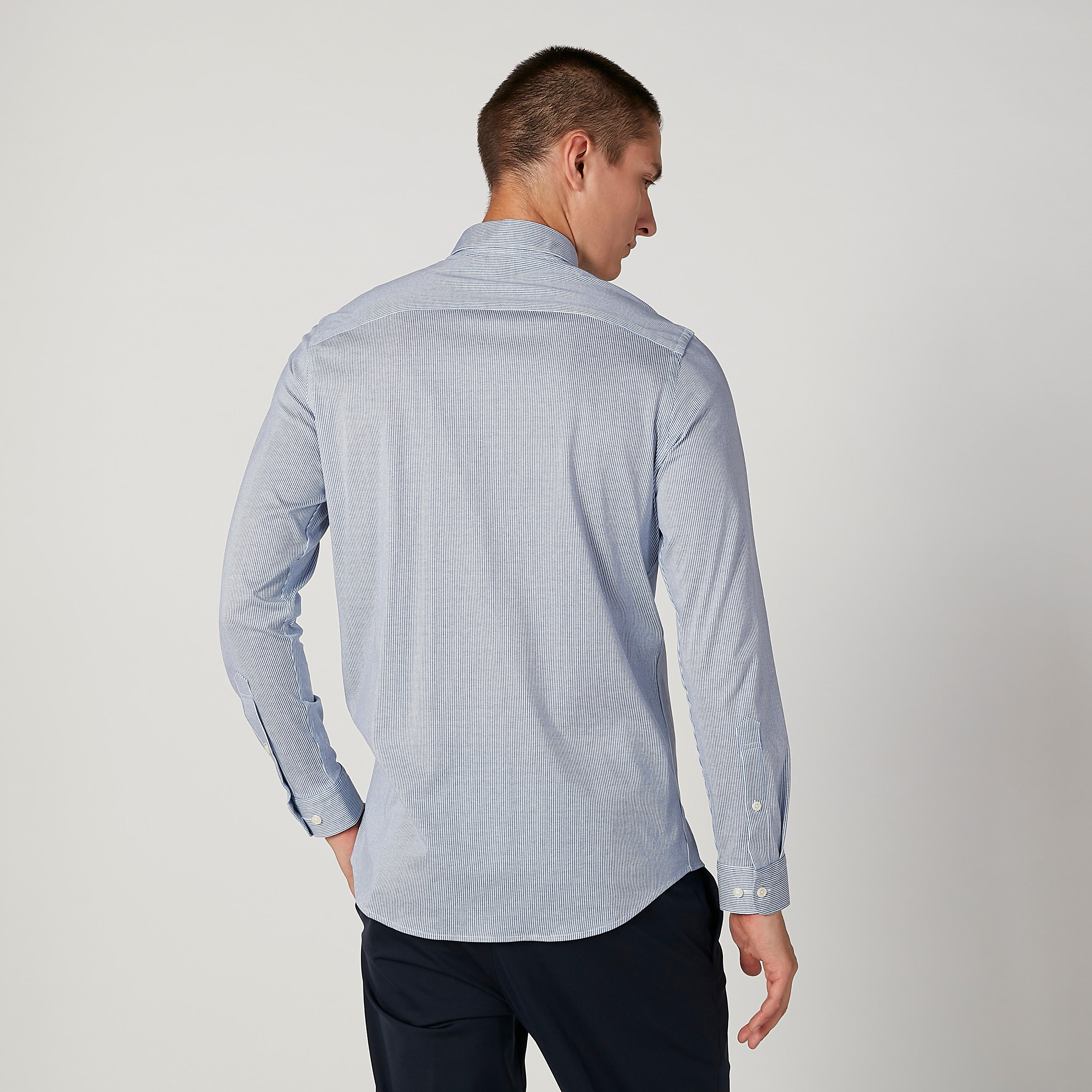 قميص مستدام مقلّم بياقة عاديّة وأكمام طويلة -men-clothing-shirts-image-4