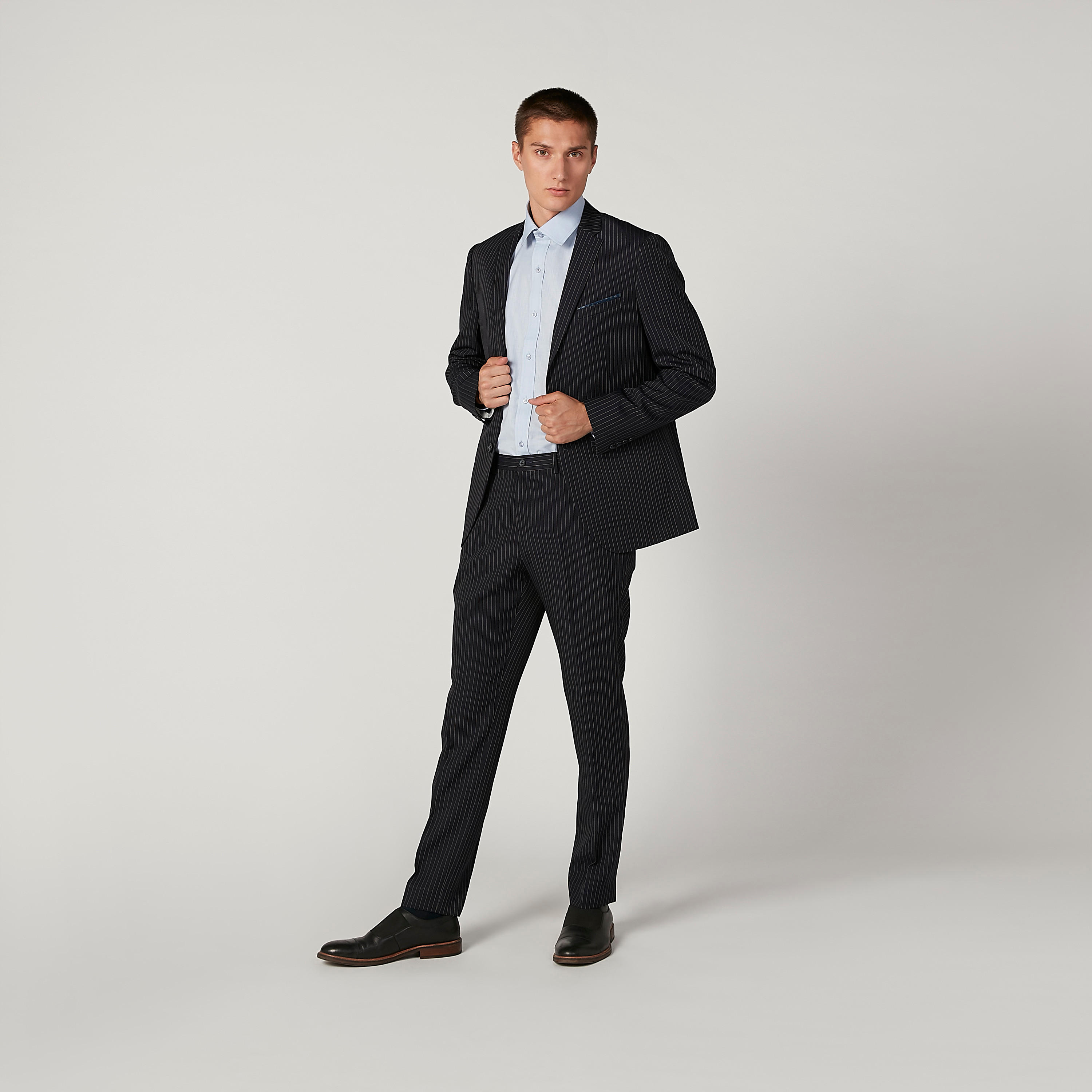 بنطلون رسمي سليم مقلّم بخصر متوسط الارتفاع وجيوب-men-clothing-bottoms-trousersandchinos-trousers-image-2
