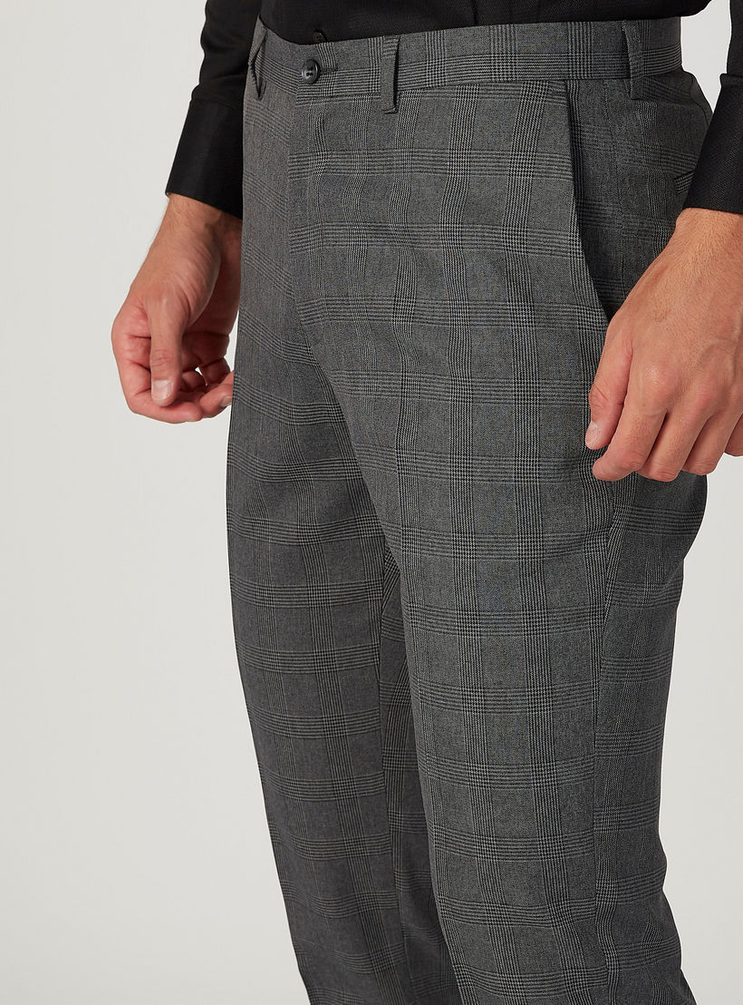 بنطلون سليم فيت بارز الملمس بخصر متوسط الارتفاع وزر إغلاق-men-clothing-bottoms-trousersandchinos-trousers-image-3
