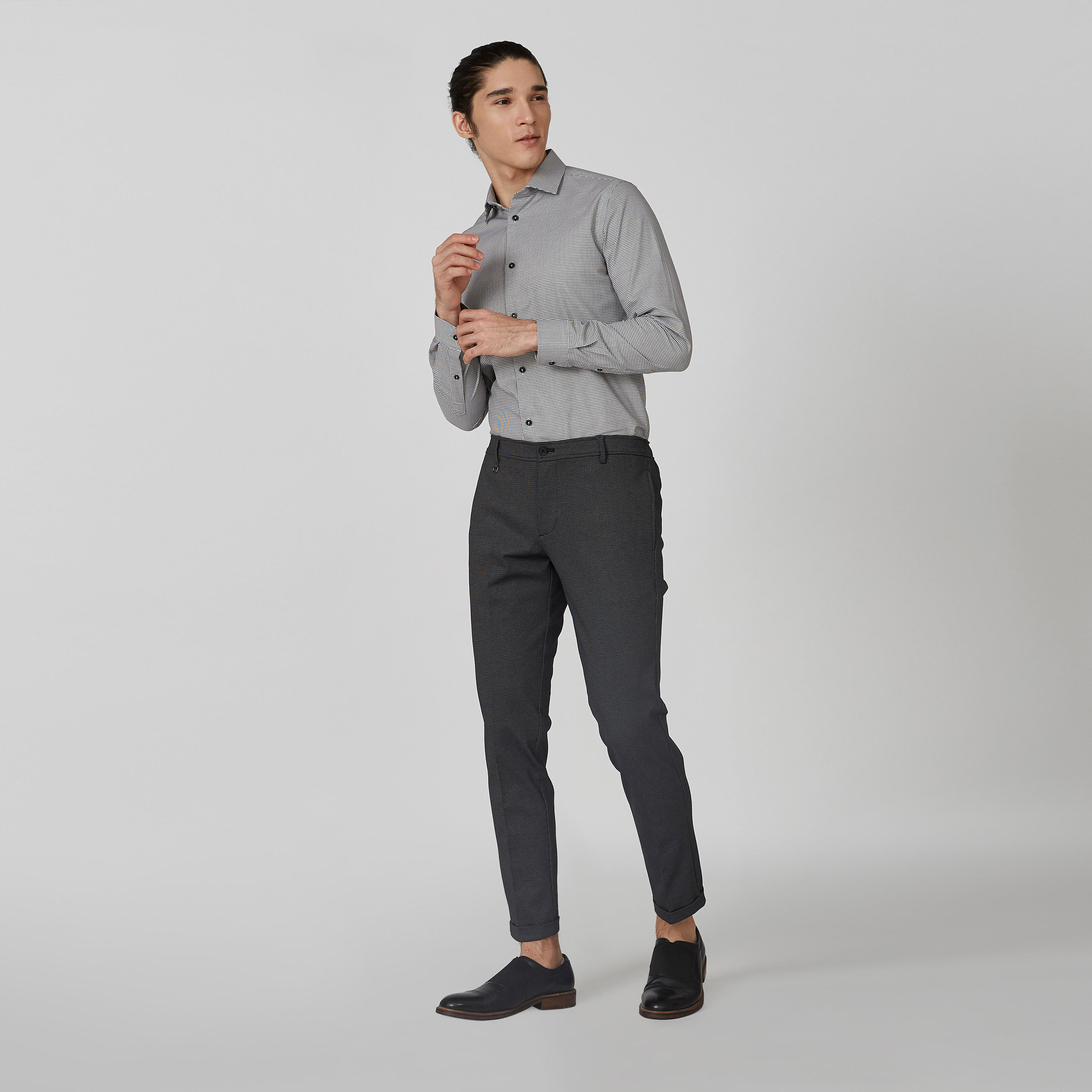 بنطلون رسمي سكيني كاروهات بخصر متوسط الارتفاع وجيوب-men-clothing-bottoms-trousersandchinos-trousers-image-2